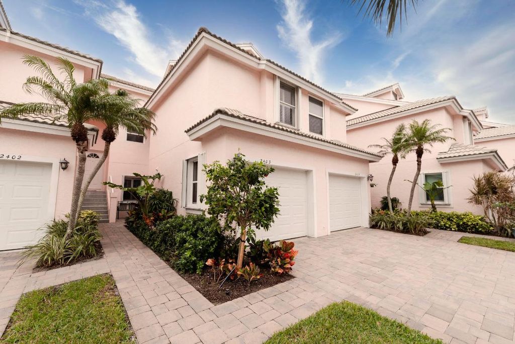 Photo of 2403 Fairway Drive N, Jupiter, FL 33477 (MLS # R11082994)