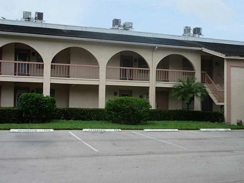 BAHAMA VILLAGE - Residential