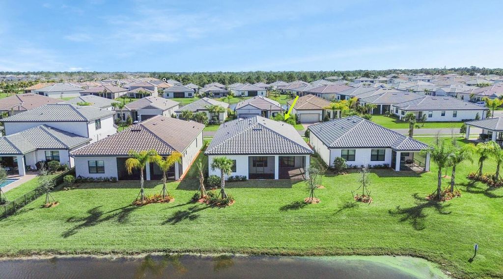 Photo of 420 SE Donnell Street, Port Saint Lucie, FL 34984 (MLS # R11074037)