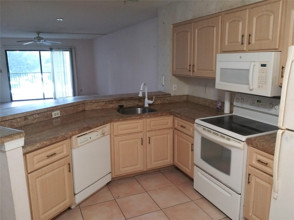 Cypress Bend 111 Le Club - Residential