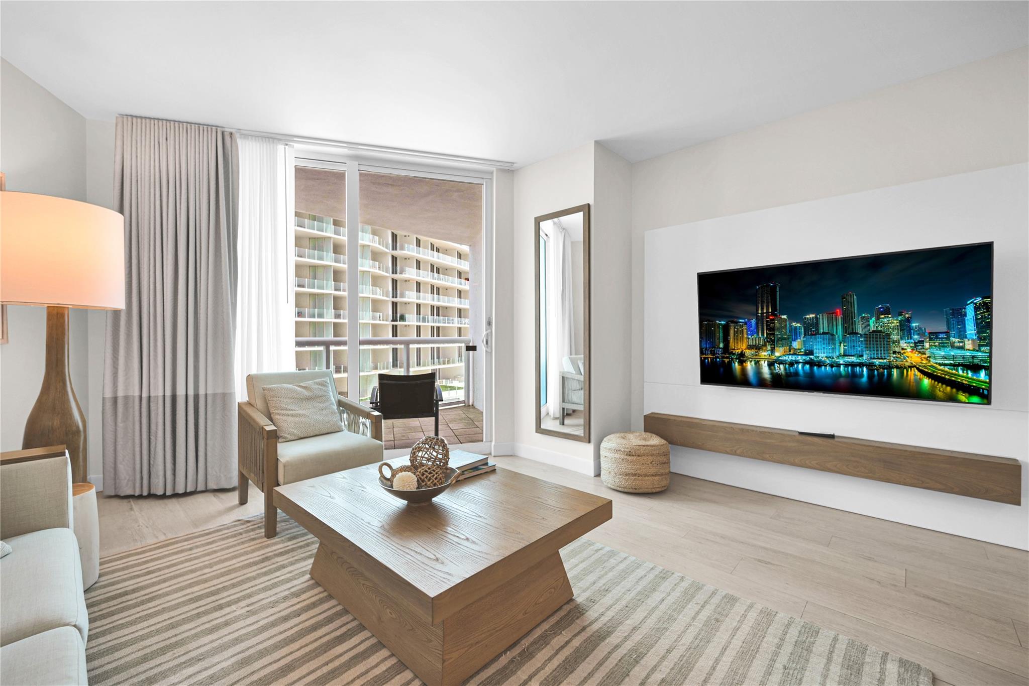 View photos, virtual tours, details... 505 N Ft Lauderdale Bch Blvd 806