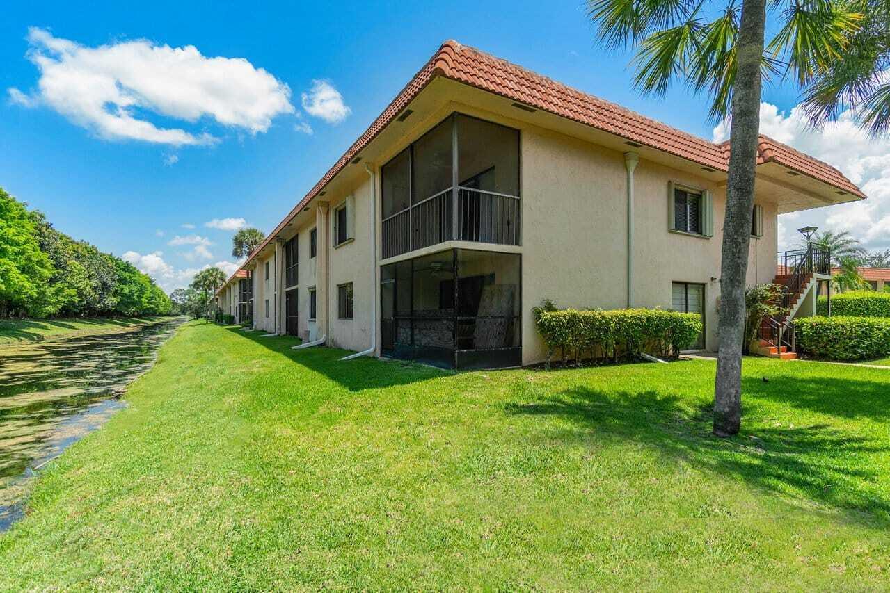 RACQUET CLUB APTS AT BONA - Residential