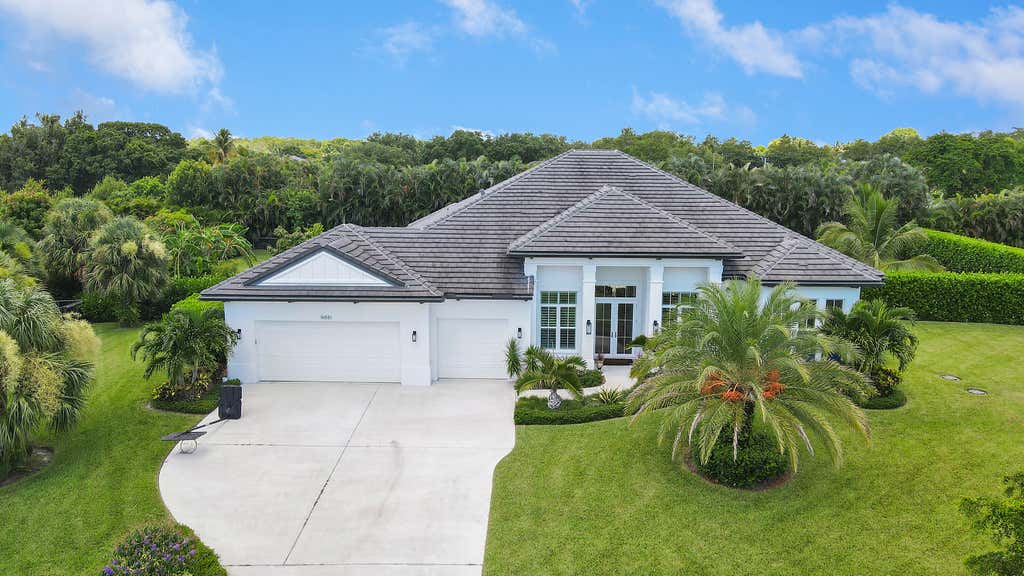 Photo of 16551 76th Trail N, Palm Beach Gardens, FL 33418 (MLS # R11008542)