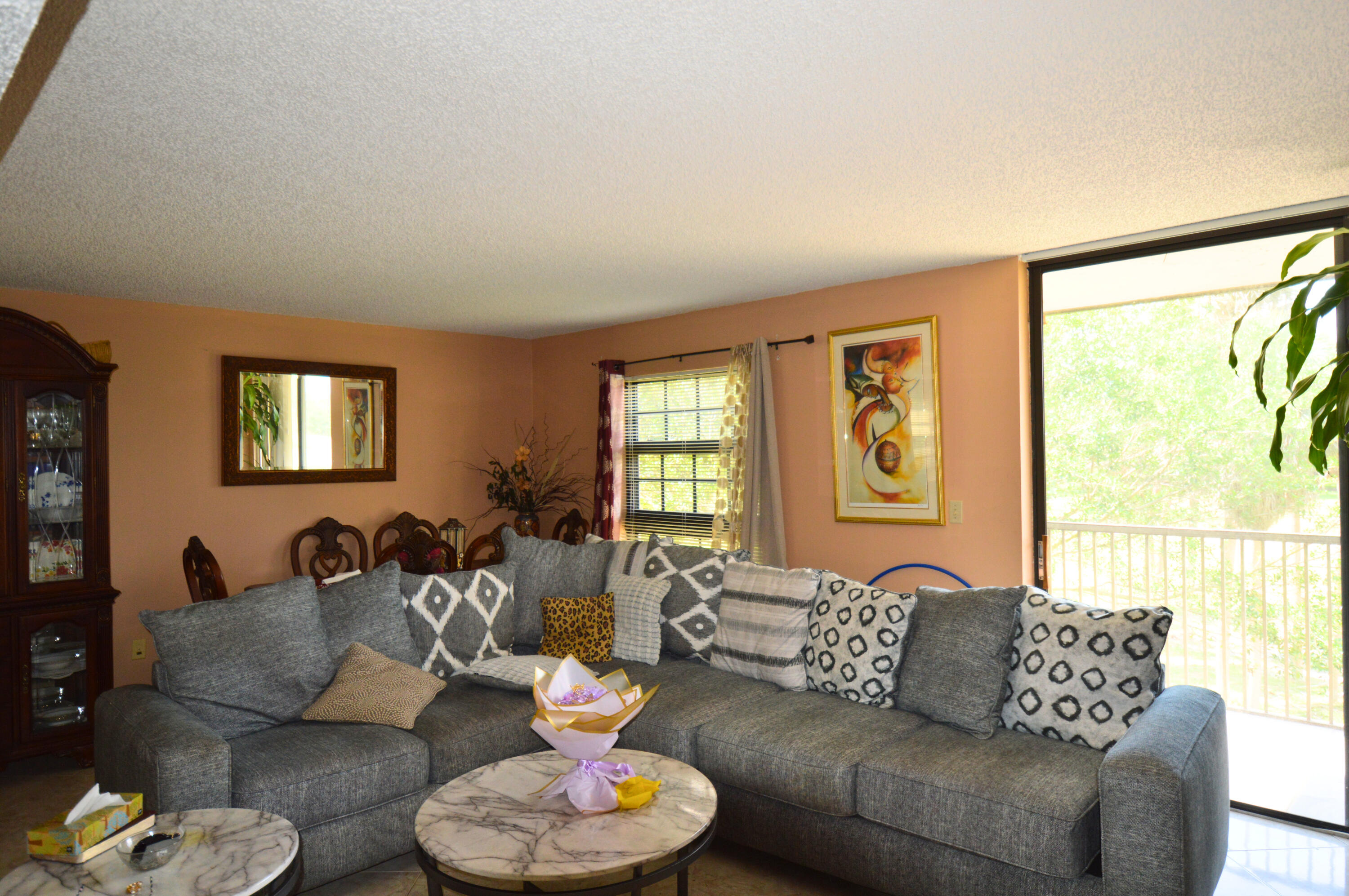 INVERWOOD CONDO - Residential