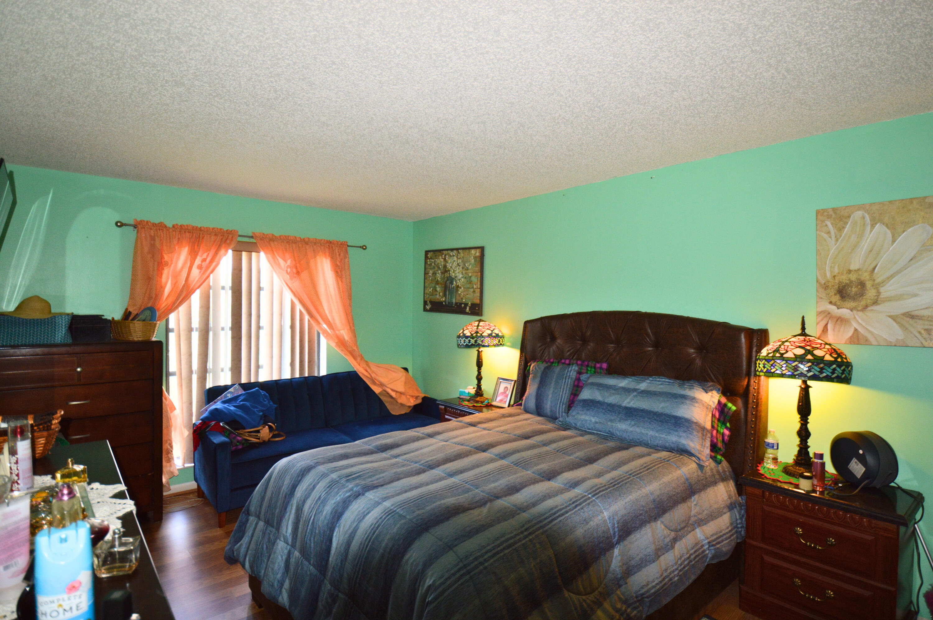 INVERWOOD CONDO - Residential