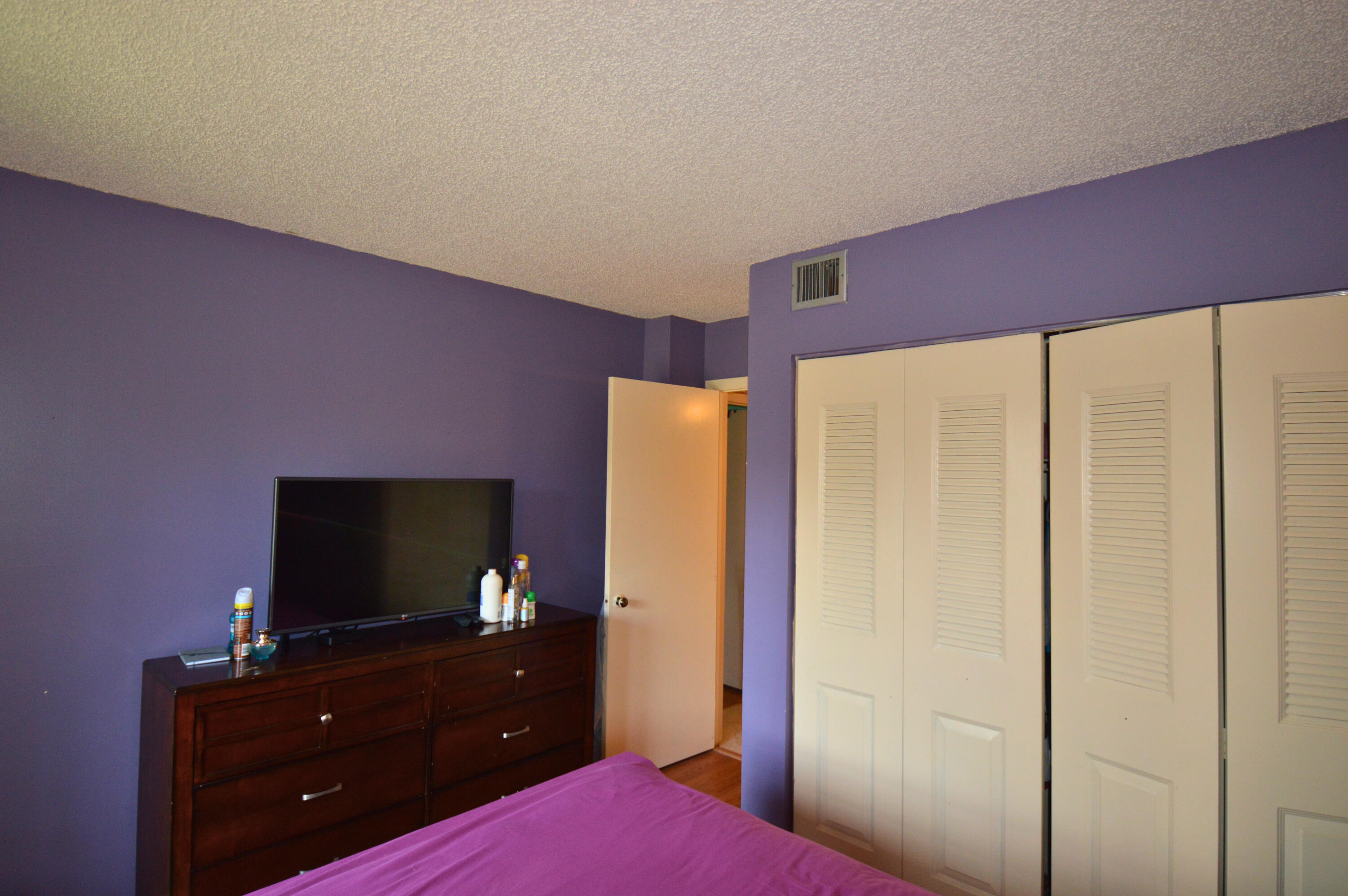 INVERWOOD CONDO - Residential