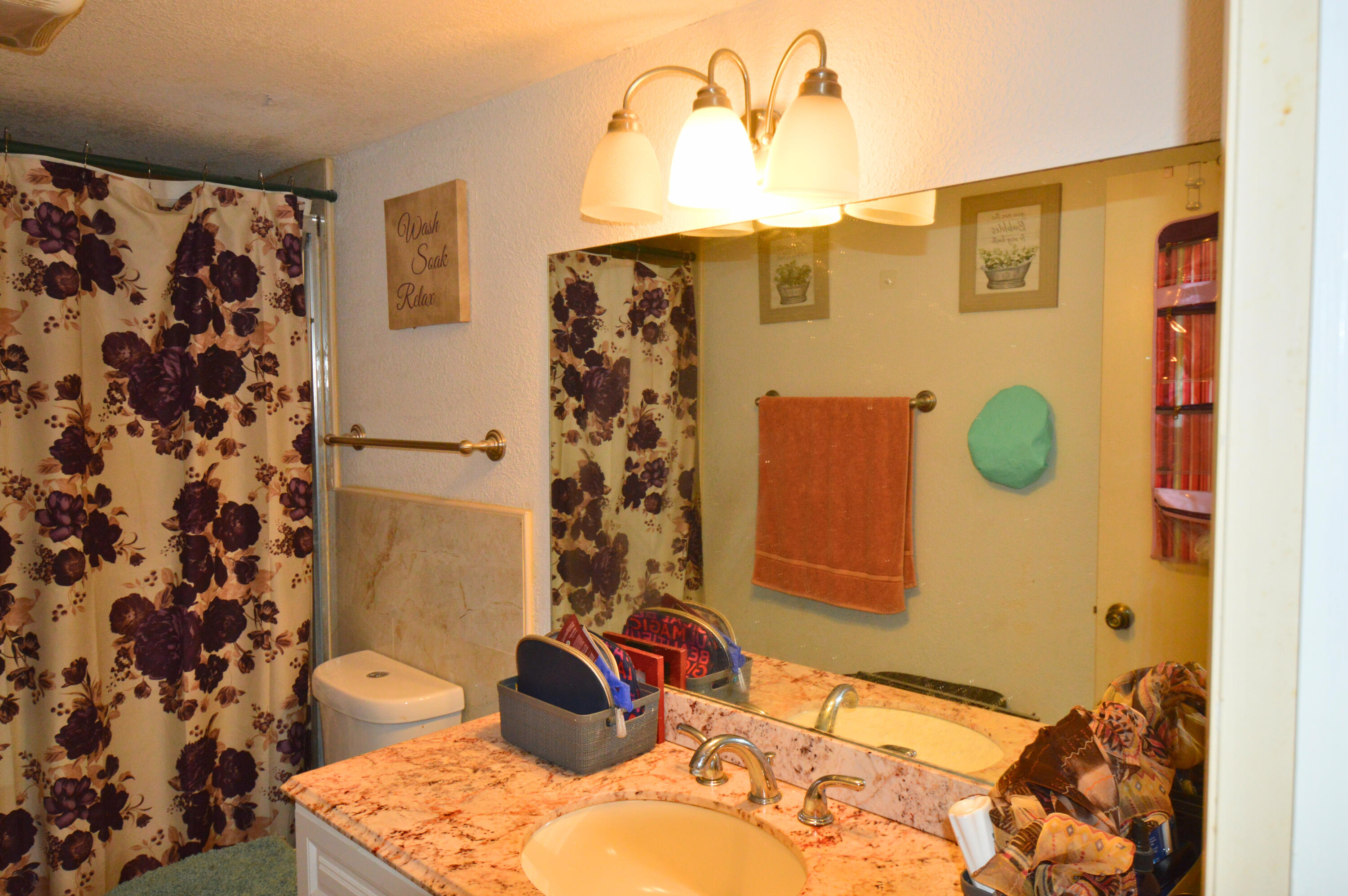 INVERWOOD CONDO - Residential