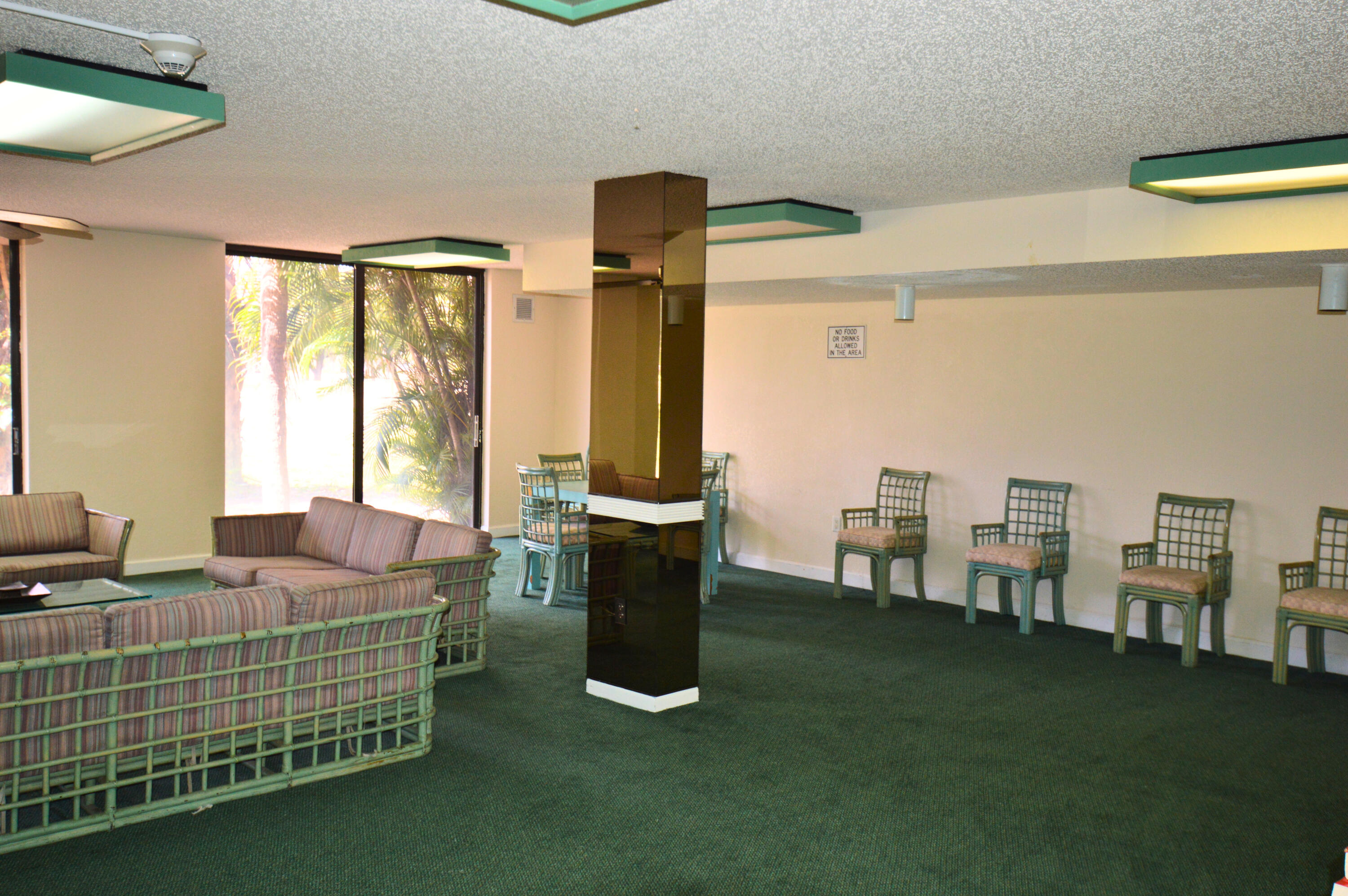 INVERWOOD CONDO - Residential