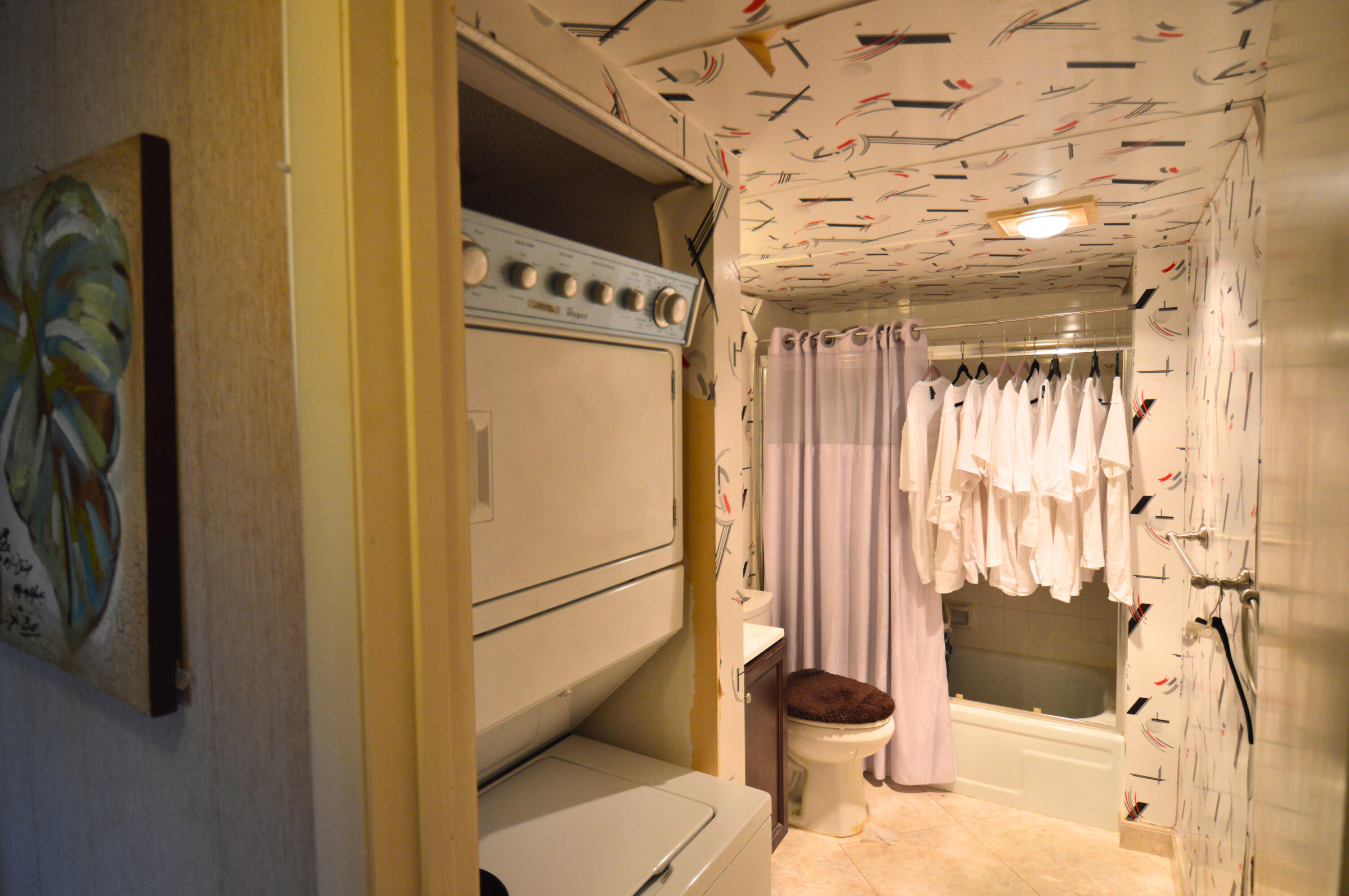 INVERWOOD CONDO - Residential