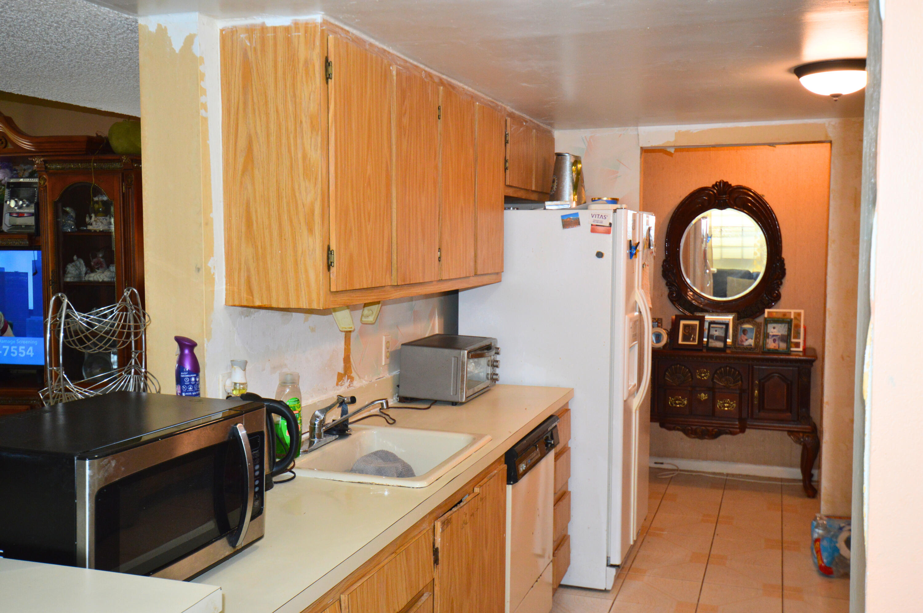 INVERWOOD CONDO - Residential