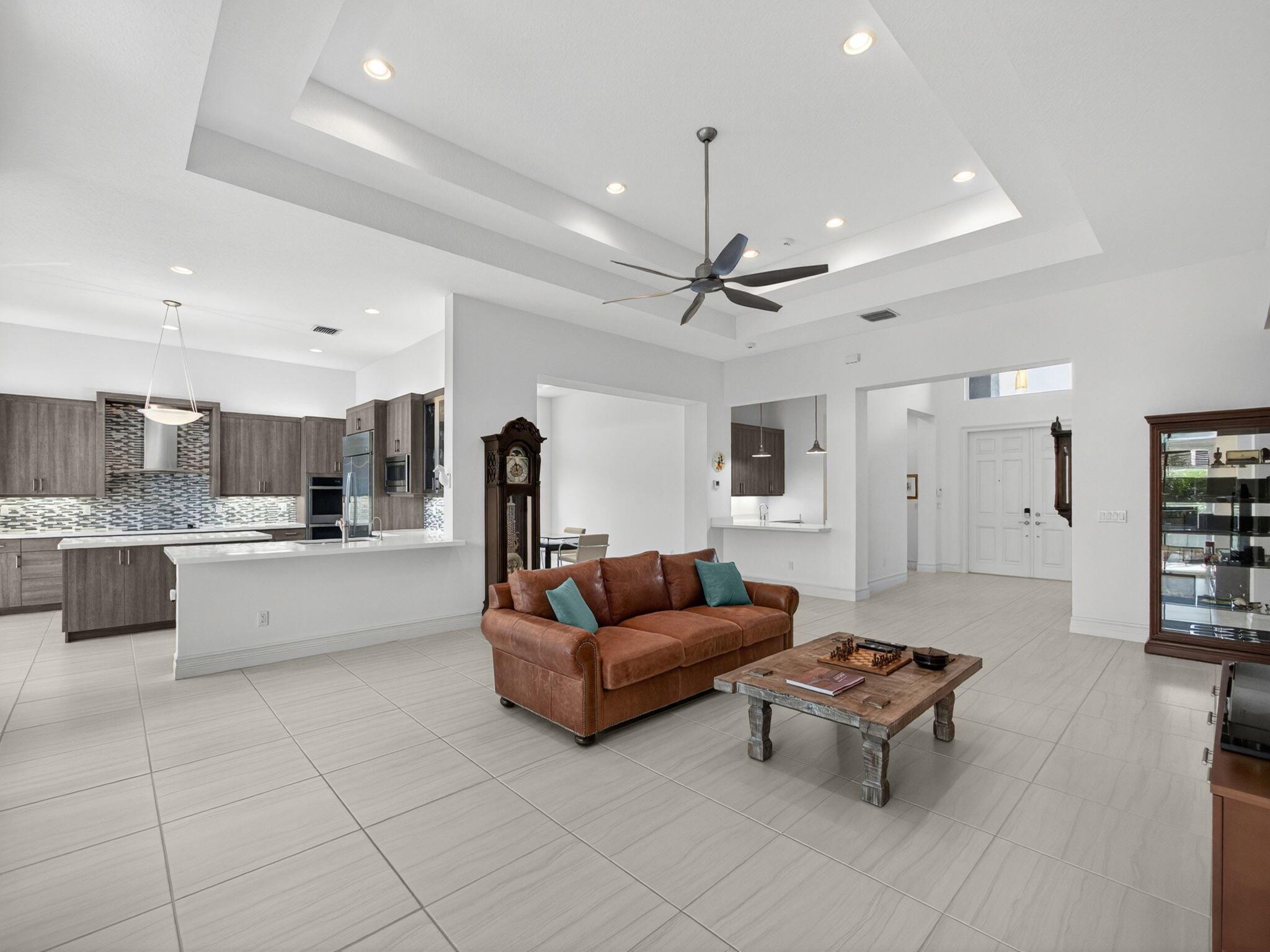 VALENCIA BAY - Residential