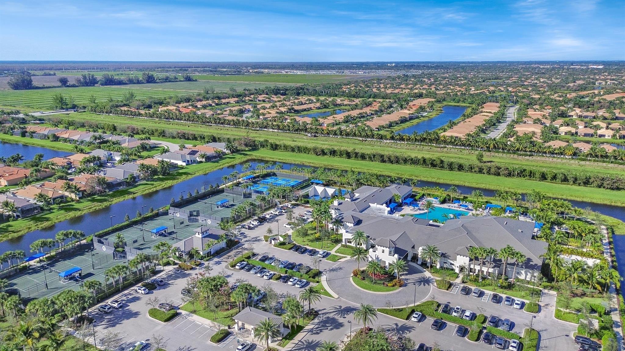 VALENCIA BAY - Residential