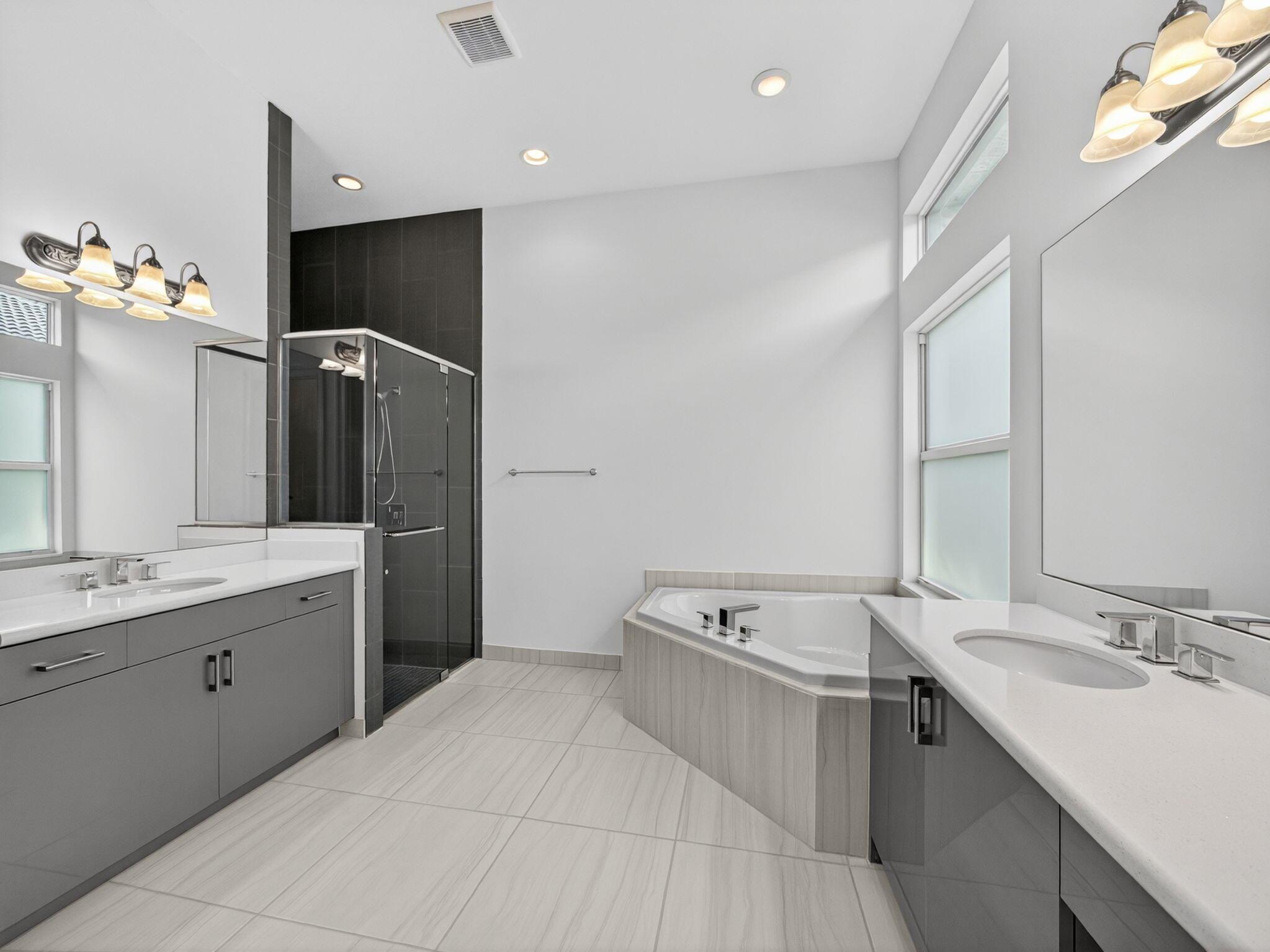 VALENCIA BAY - Residential