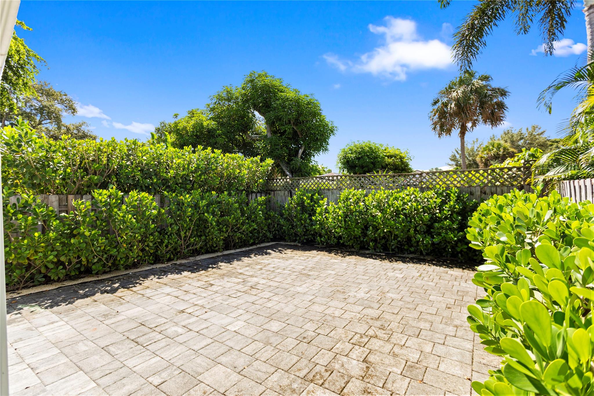 Oakland Park 2-38 B - Residential Lease