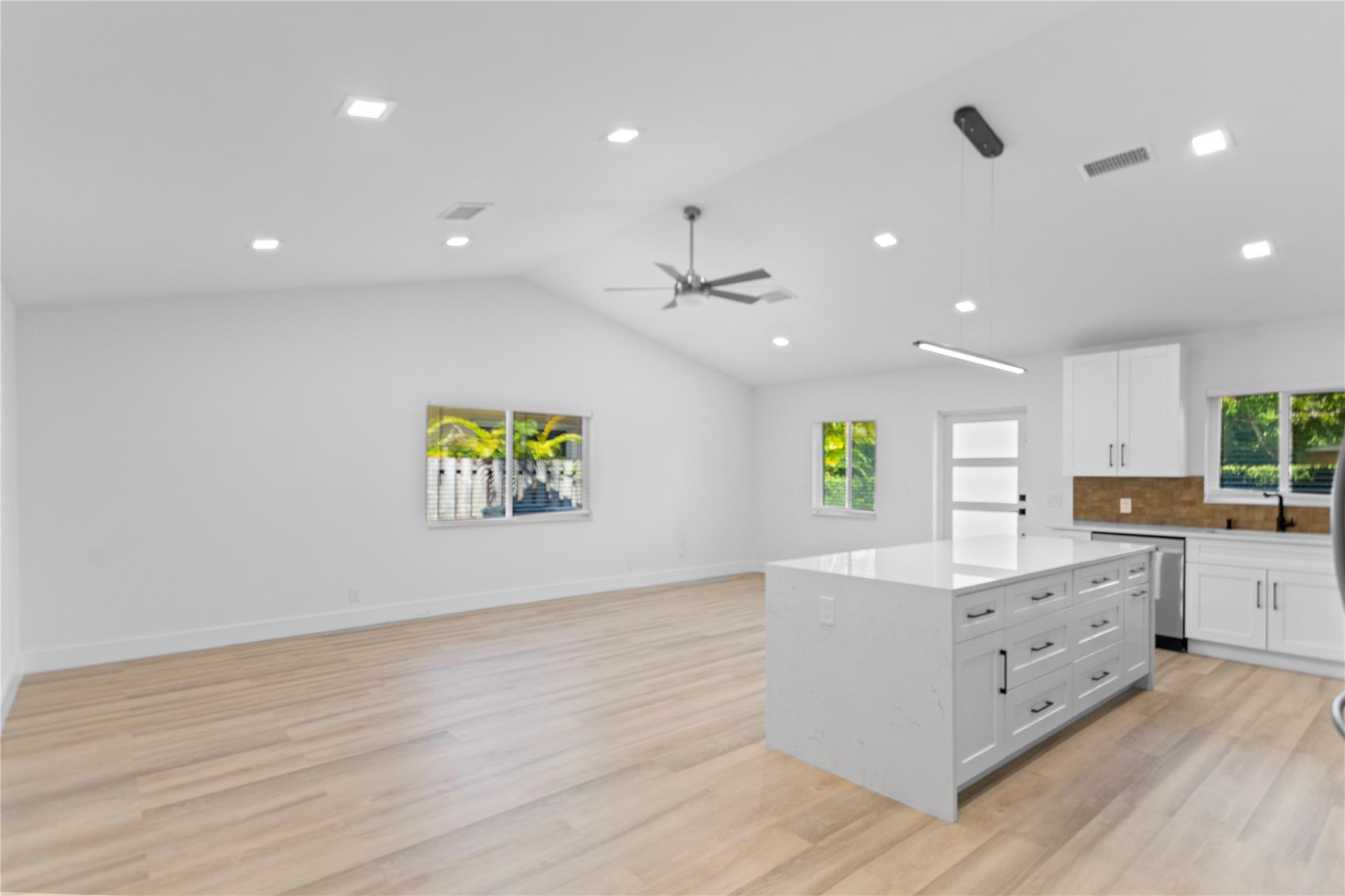 Oakland Park 2-38 B - Residential Lease