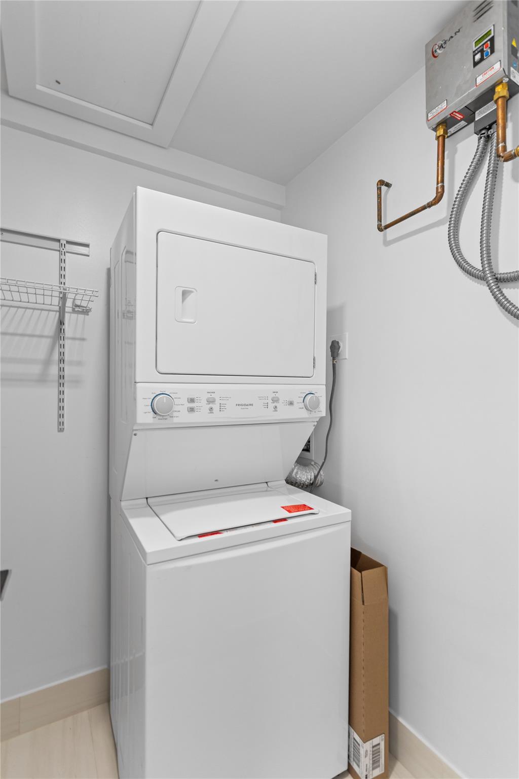 Oakland Park 2-38 B - Residential Lease