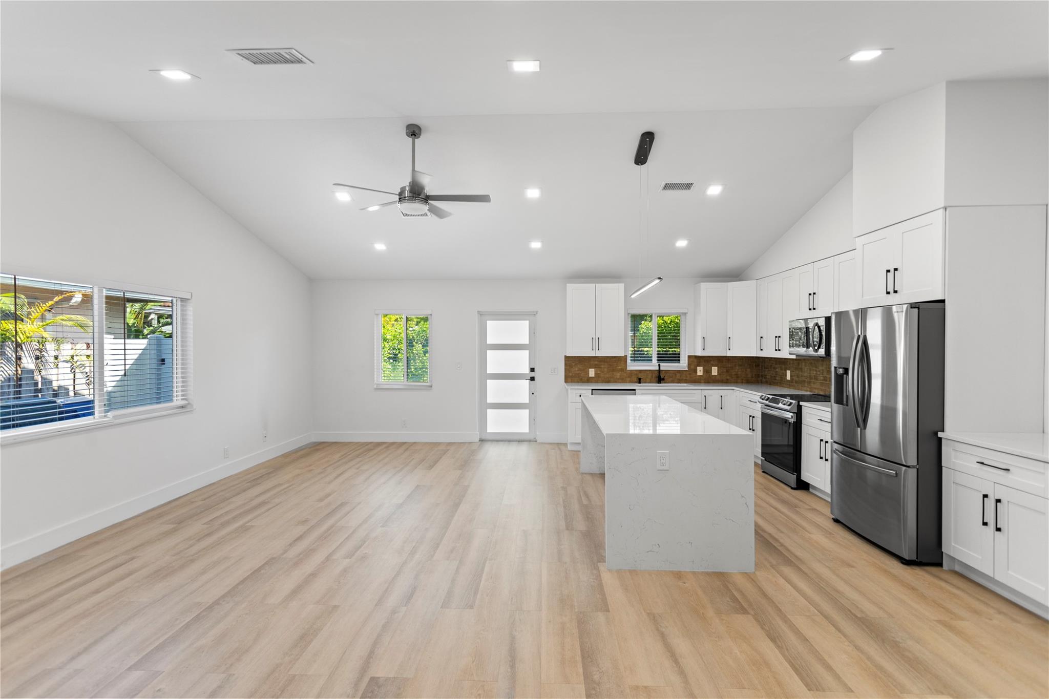 Oakland Park 2-38 B - Residential Lease