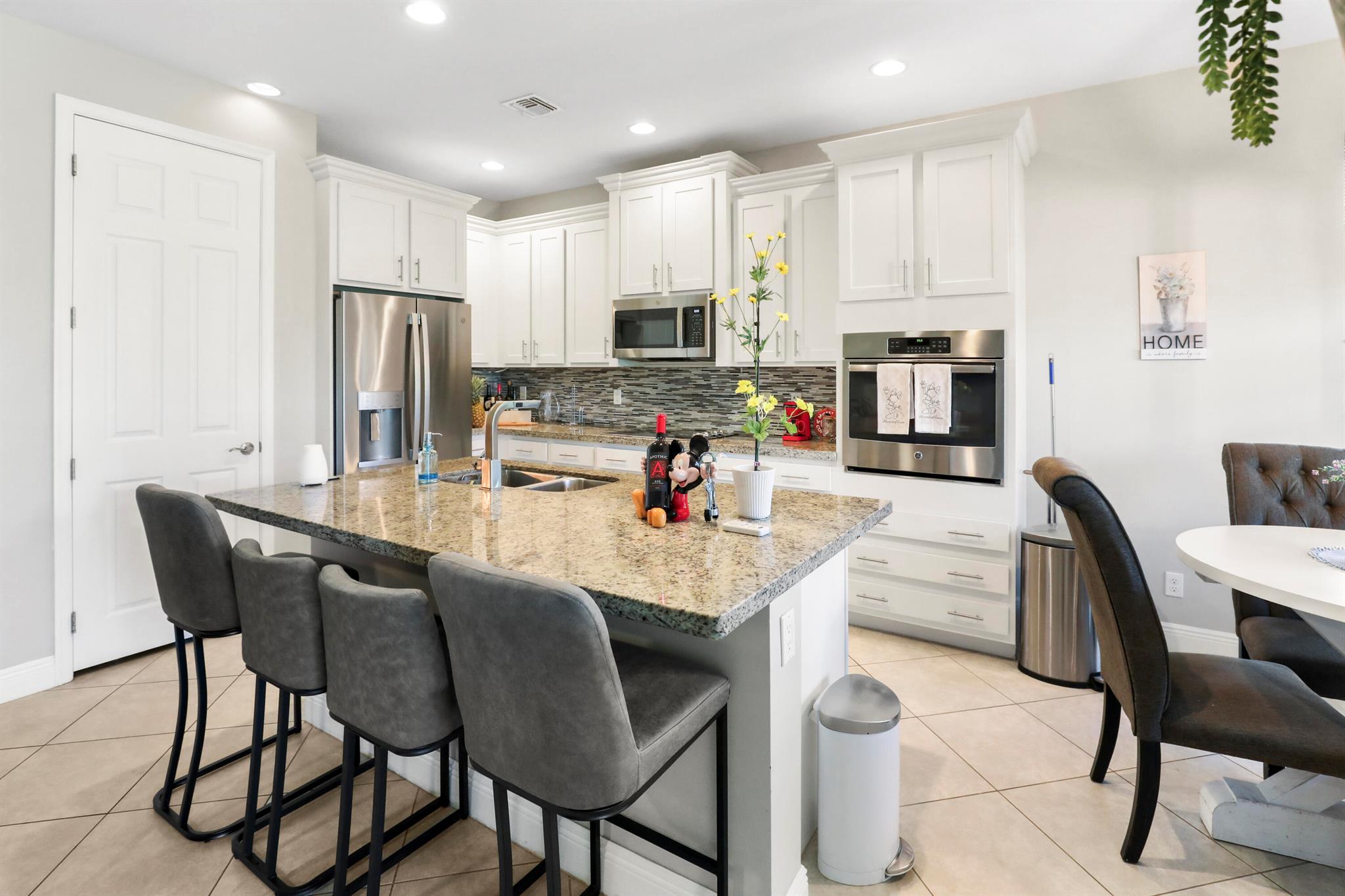 TRADITION PLAT NO 19 REPL - Residential Lease