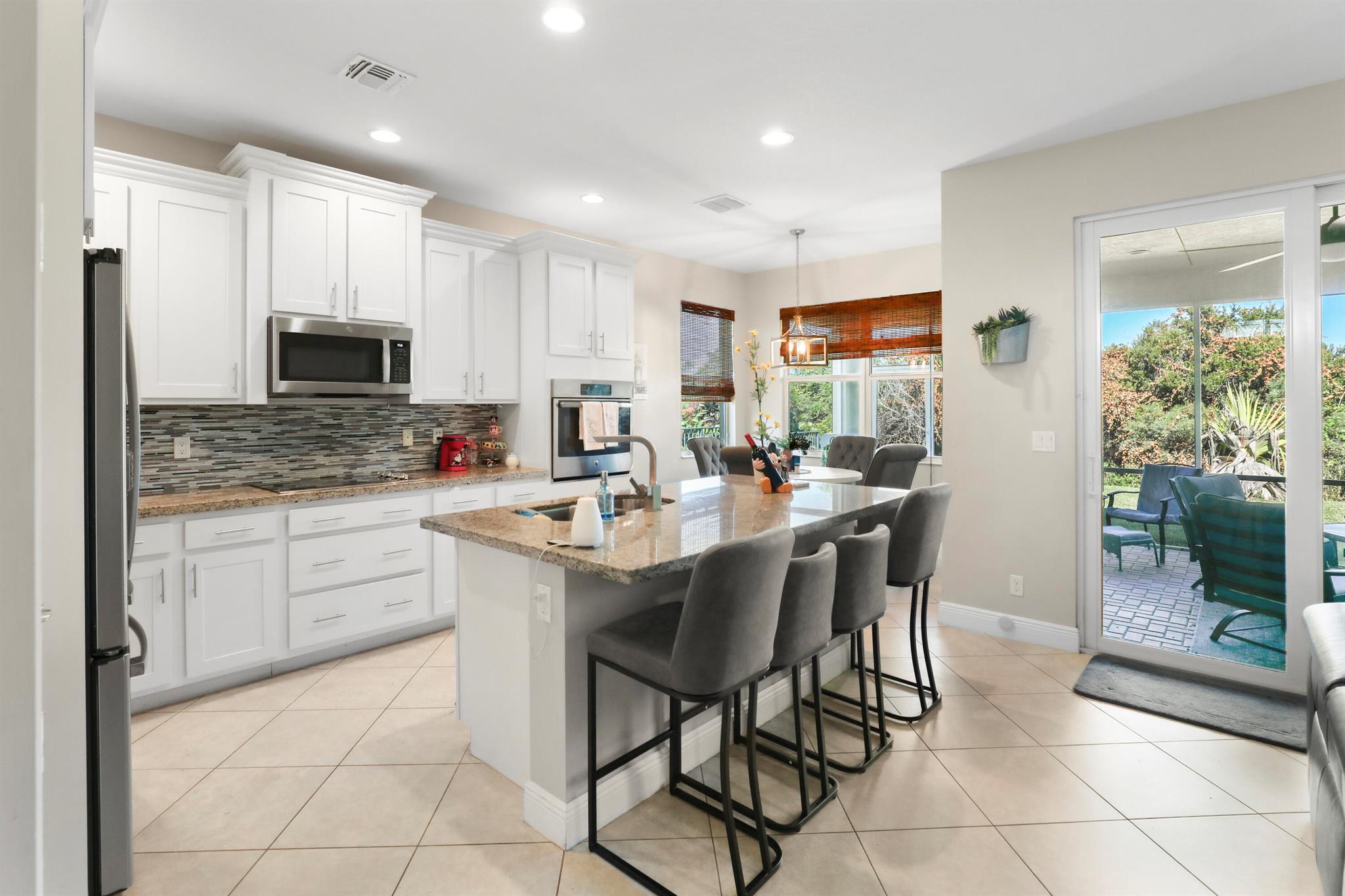 TRADITION PLAT NO 19 REPL - Residential Lease