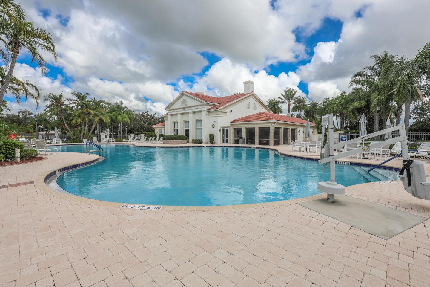 TRADITION PLAT NO 19 REPL - Residential Lease