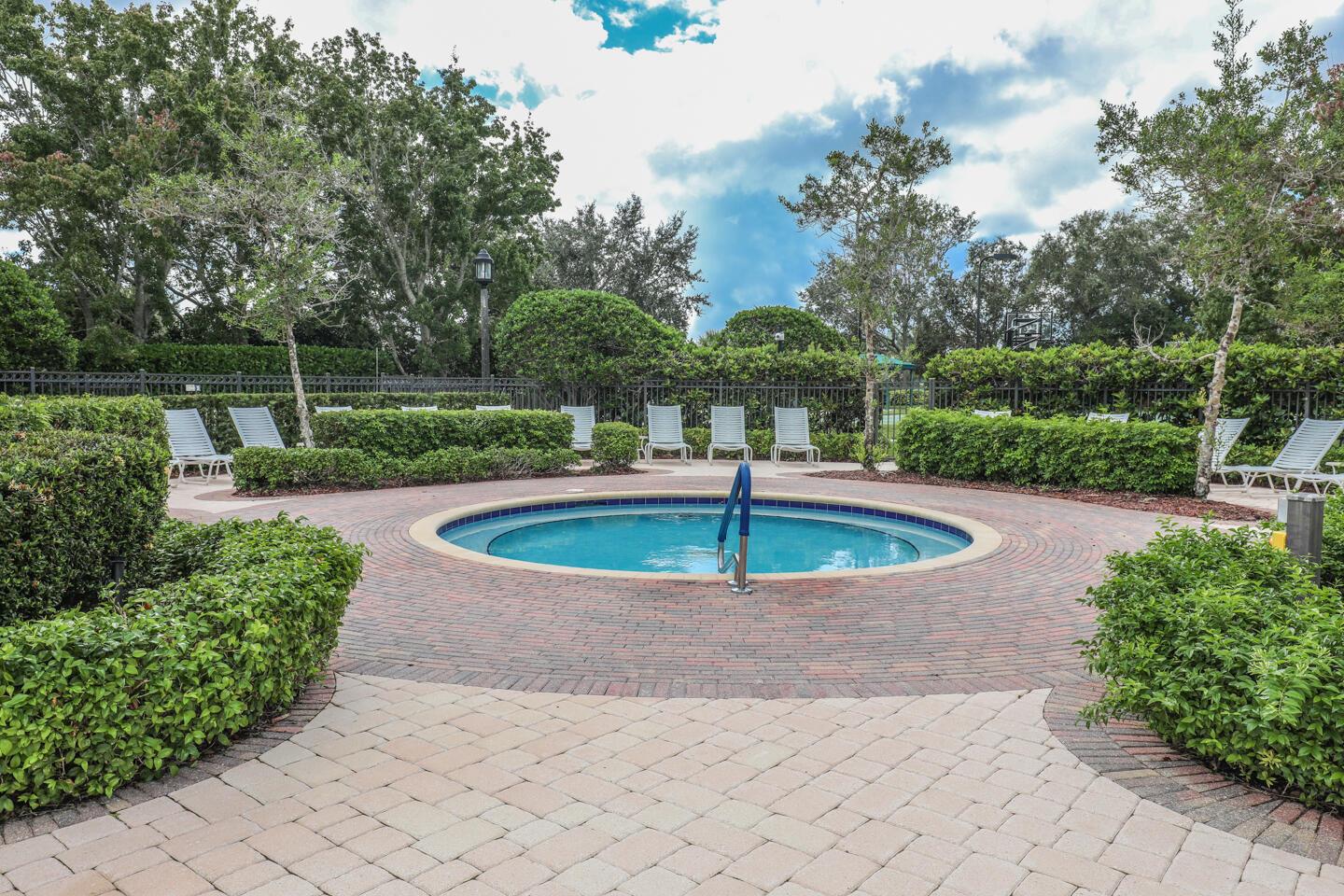 TRADITION PLAT NO 19 REPL - Residential Lease