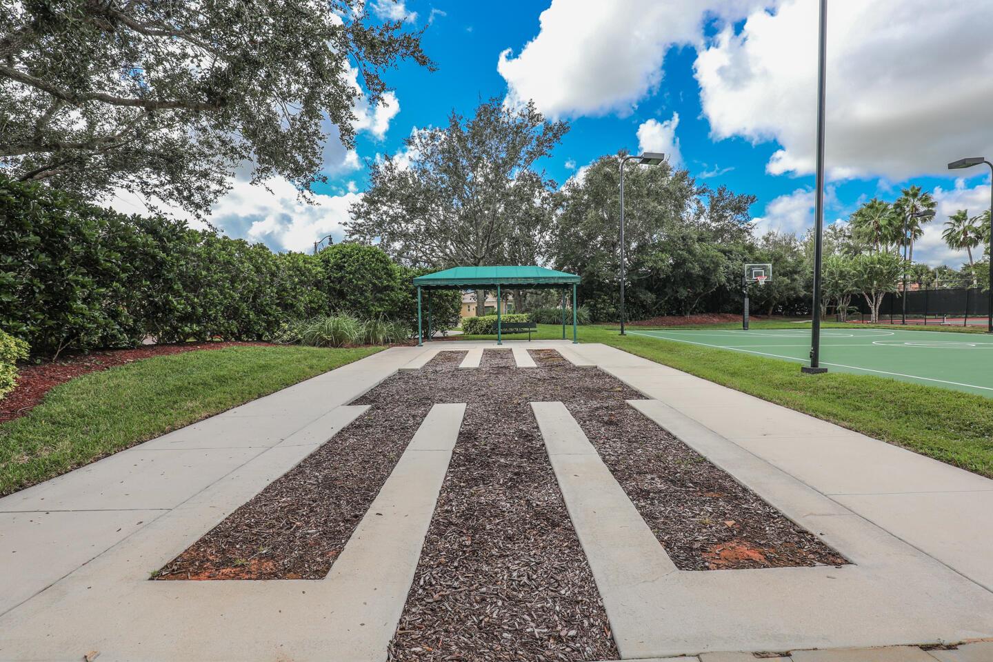 TRADITION PLAT NO 19 REPL - Residential Lease