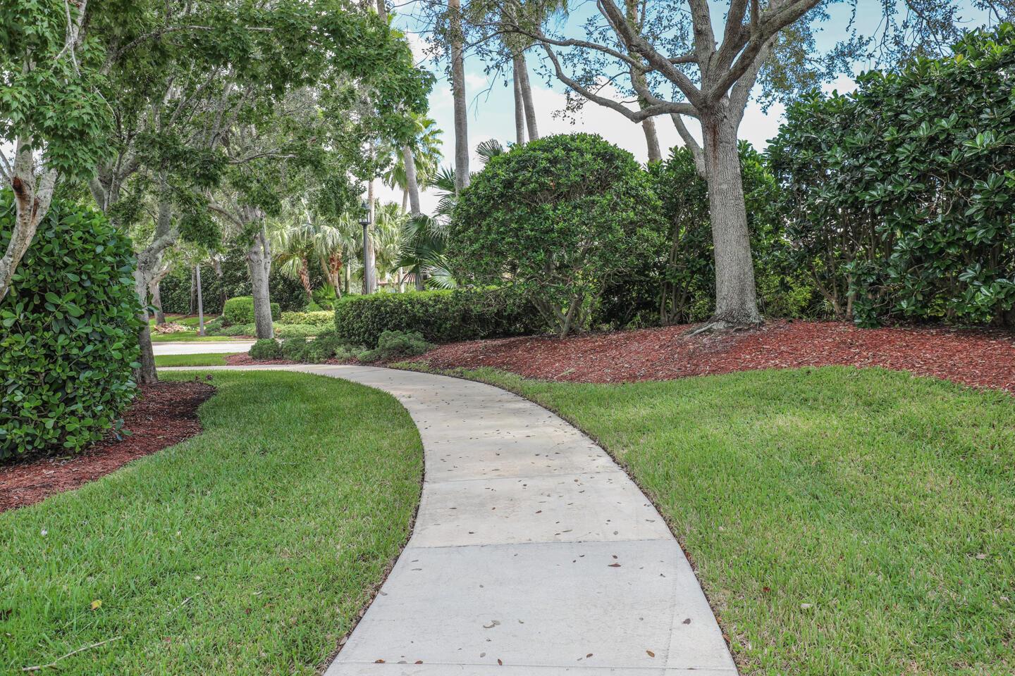 TRADITION PLAT NO 19 REPL - Residential Lease