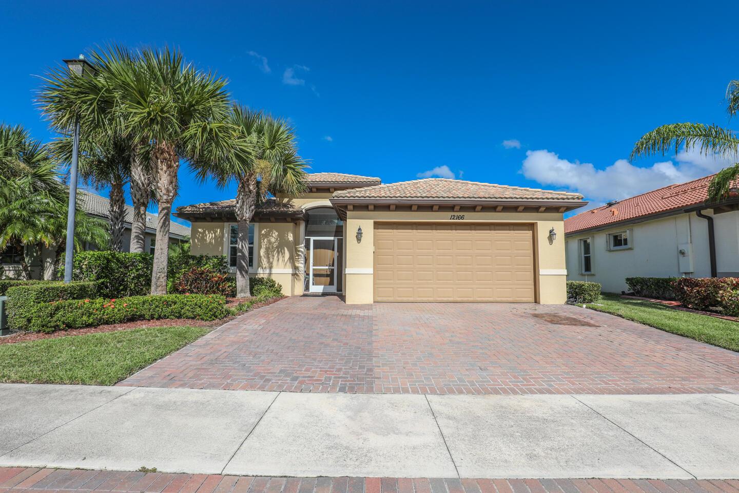 TRADITION PLAT NO 19 REPL - Residential Lease