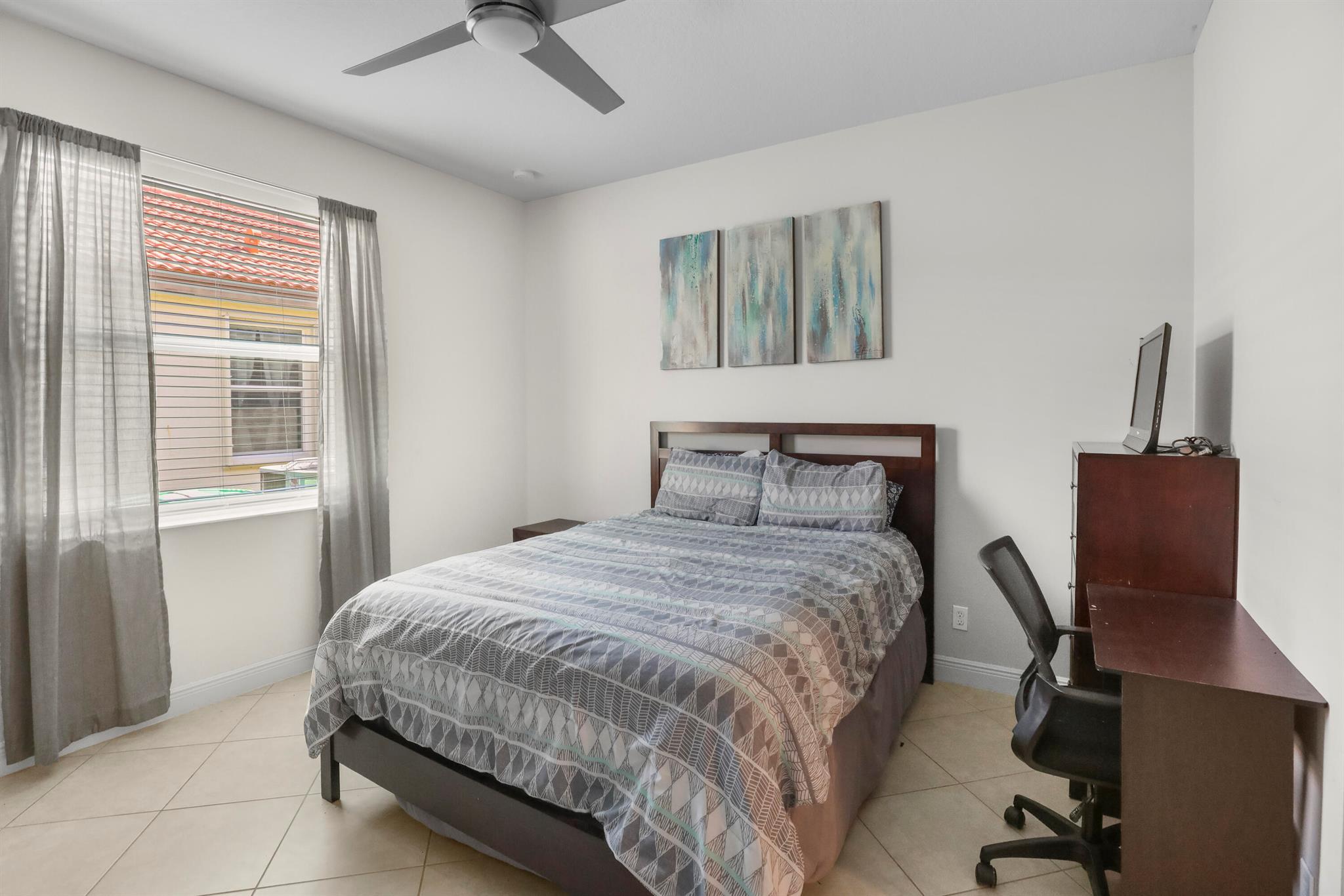 TRADITION PLAT NO 19 REPL - Residential Lease