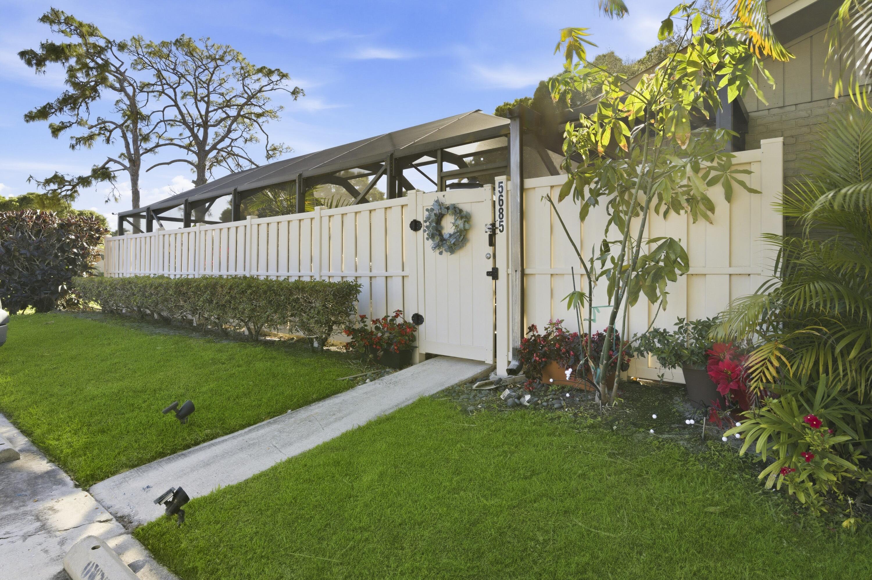 5685 Golden Eagle Circle 5685