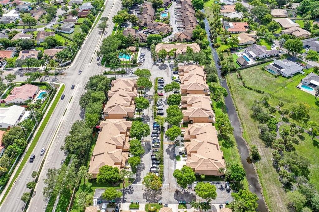 10172 Royal Palm Blvd 707-7
