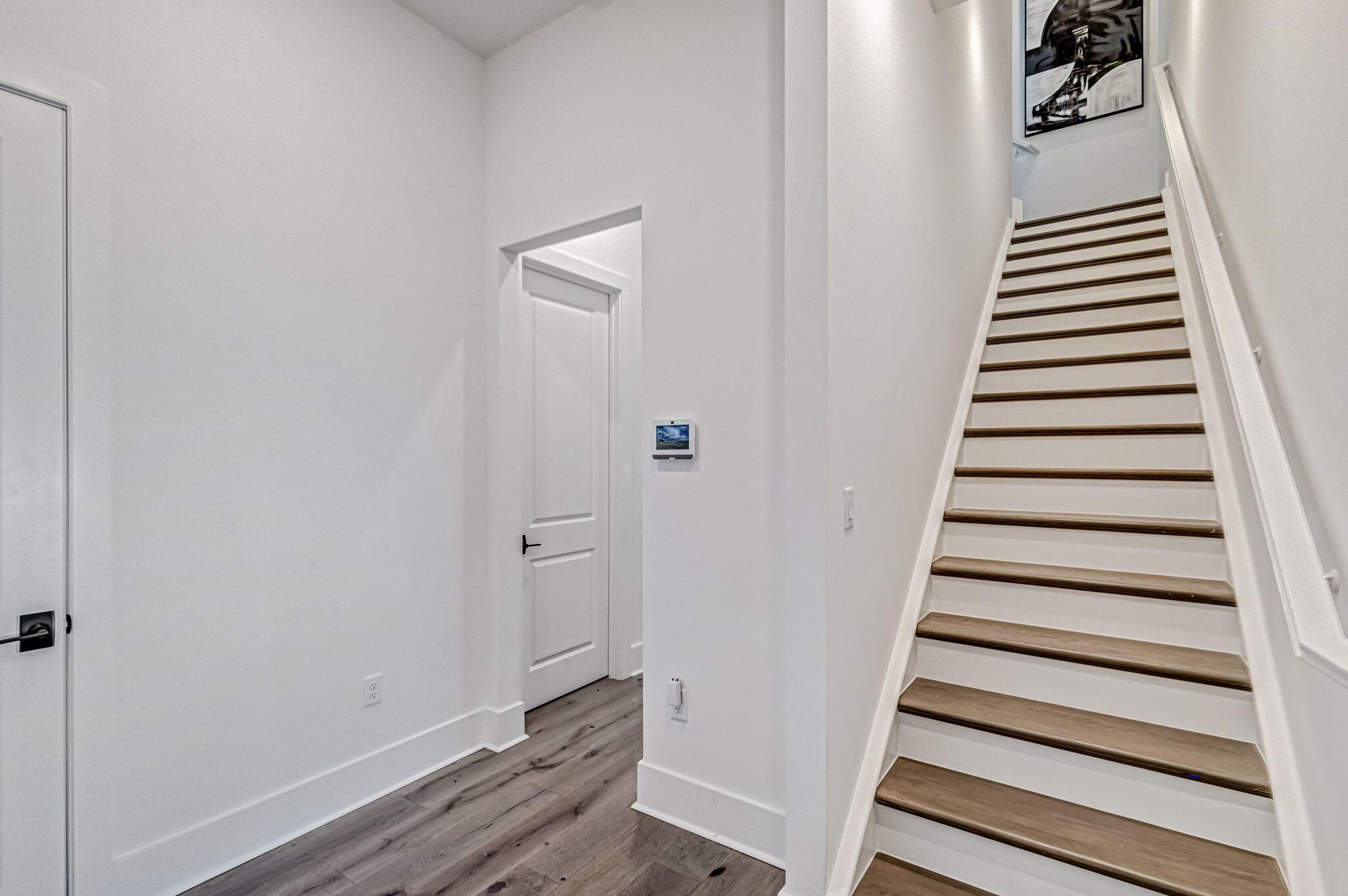 BRIDGEWATER - Residential