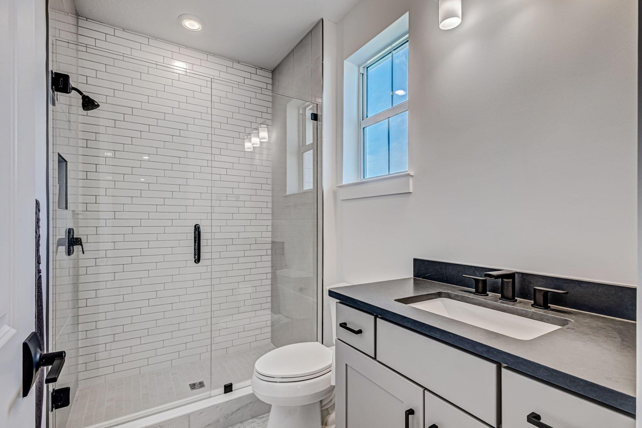 BRIDGEWATER - Residential