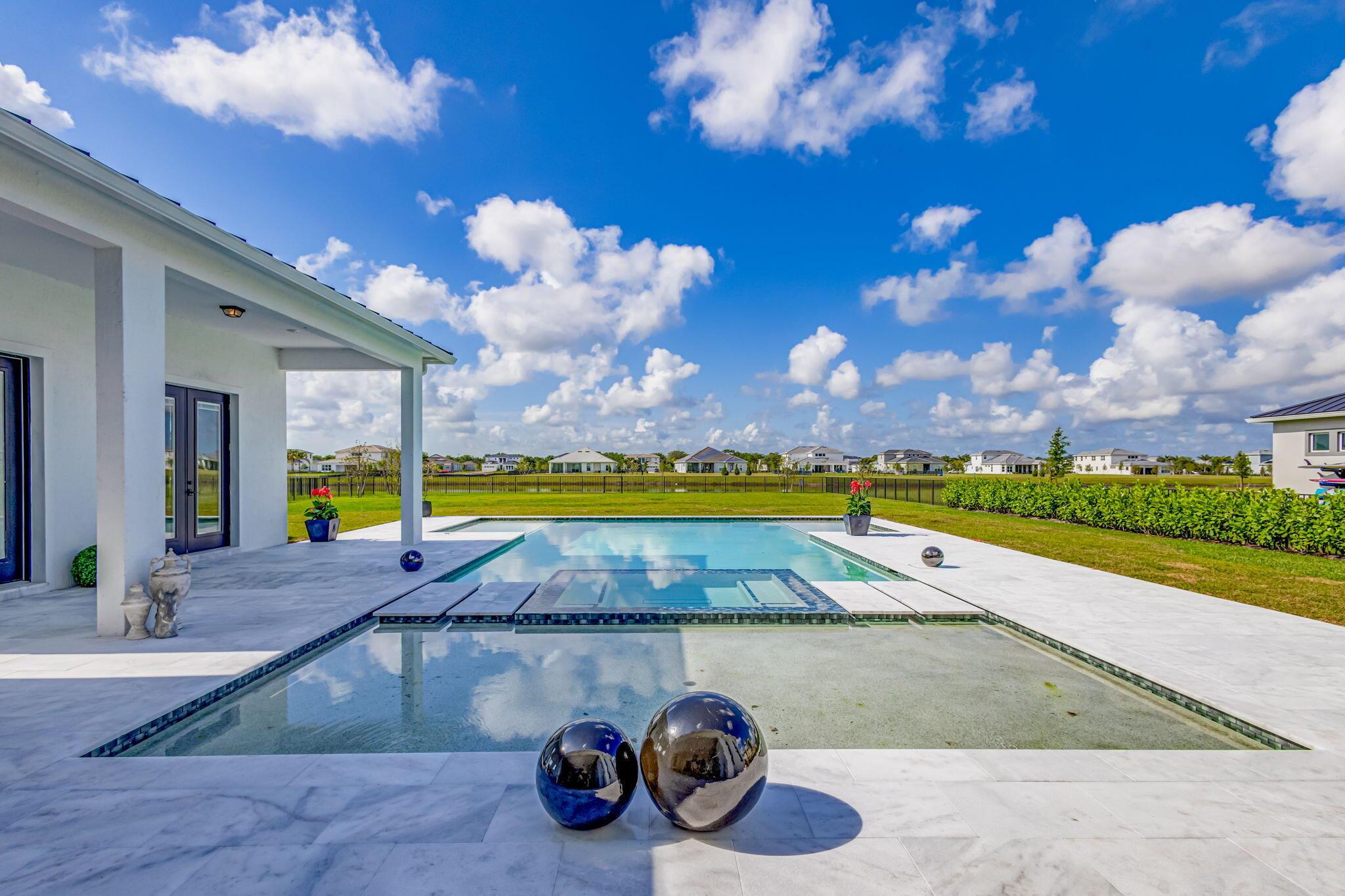 BRIDGEWATER - Residential