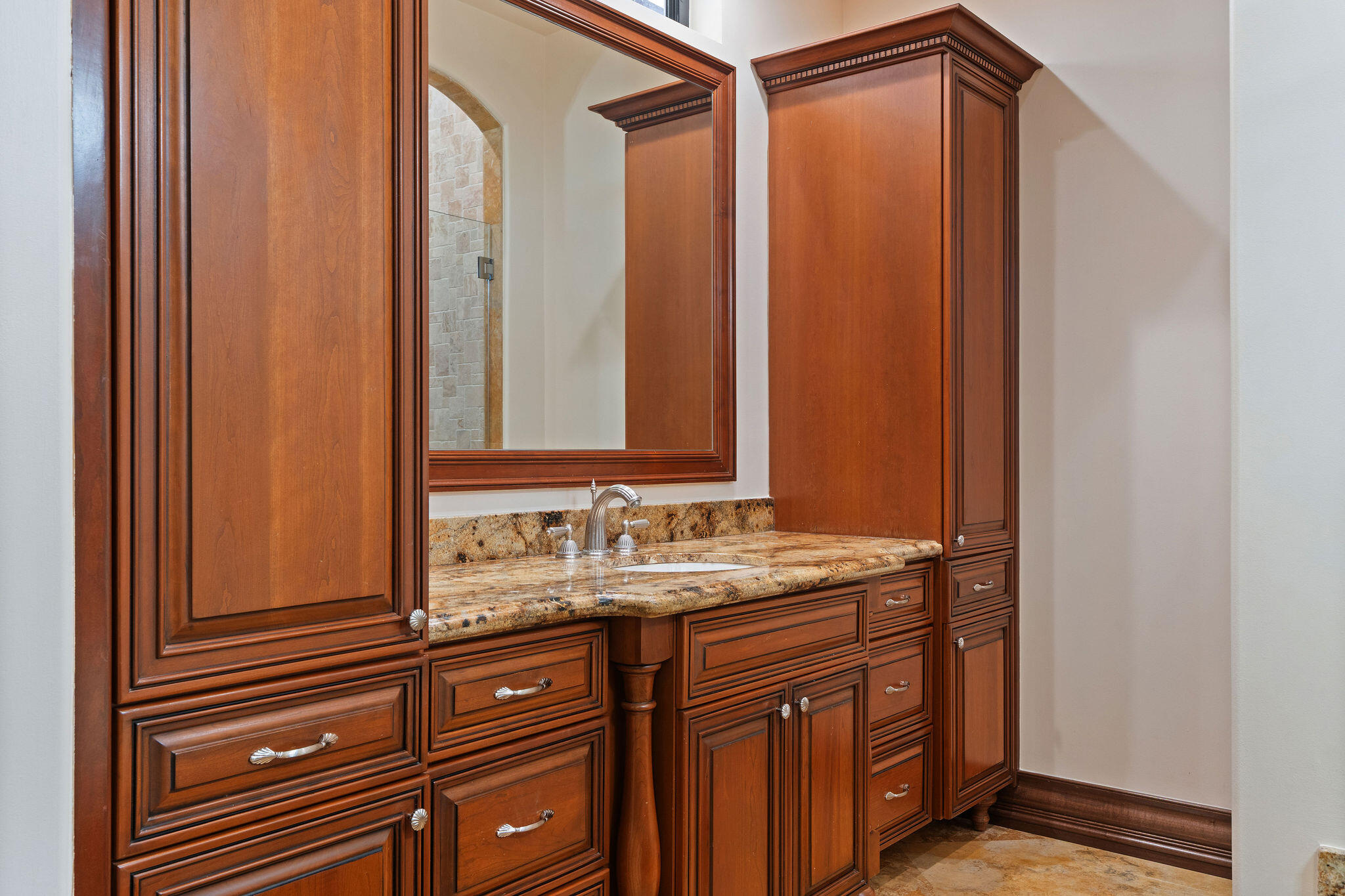 LAUERL OAKS NORTH - Residential