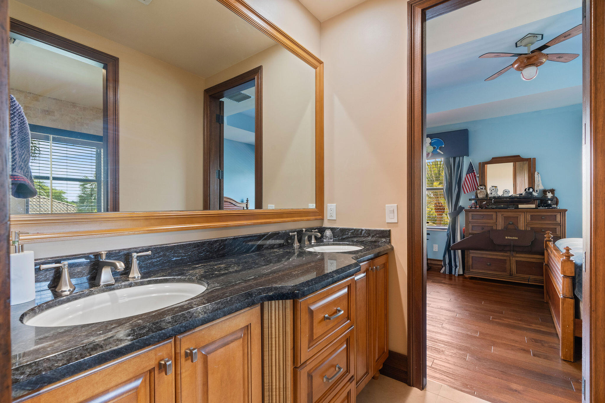 LAUERL OAKS NORTH - Residential