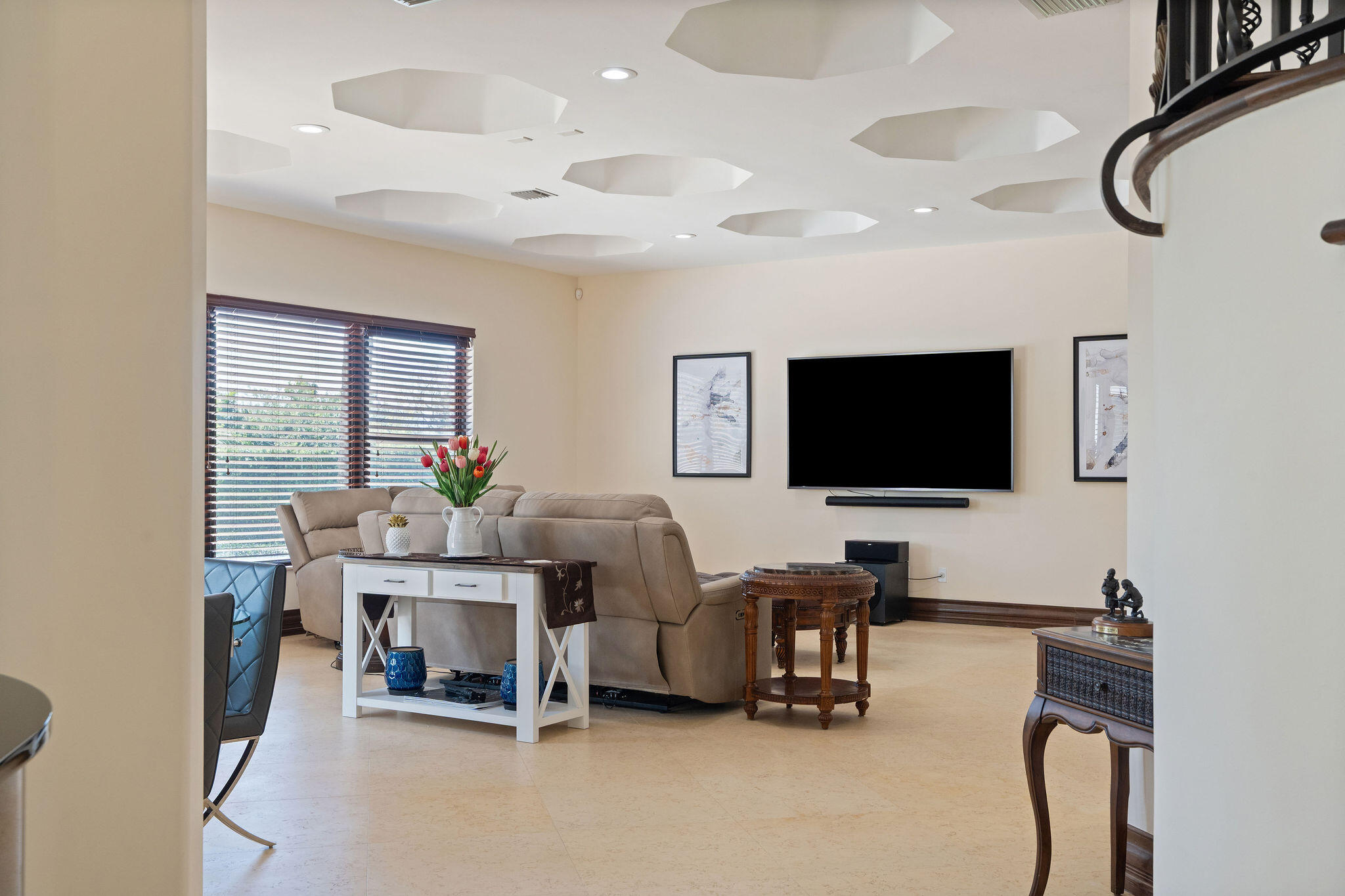 LAUERL OAKS NORTH - Residential