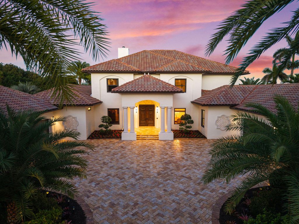 Photo of 4052 E Ridgeview Drive, Davie, FL 33330 (MLS # B26016893)