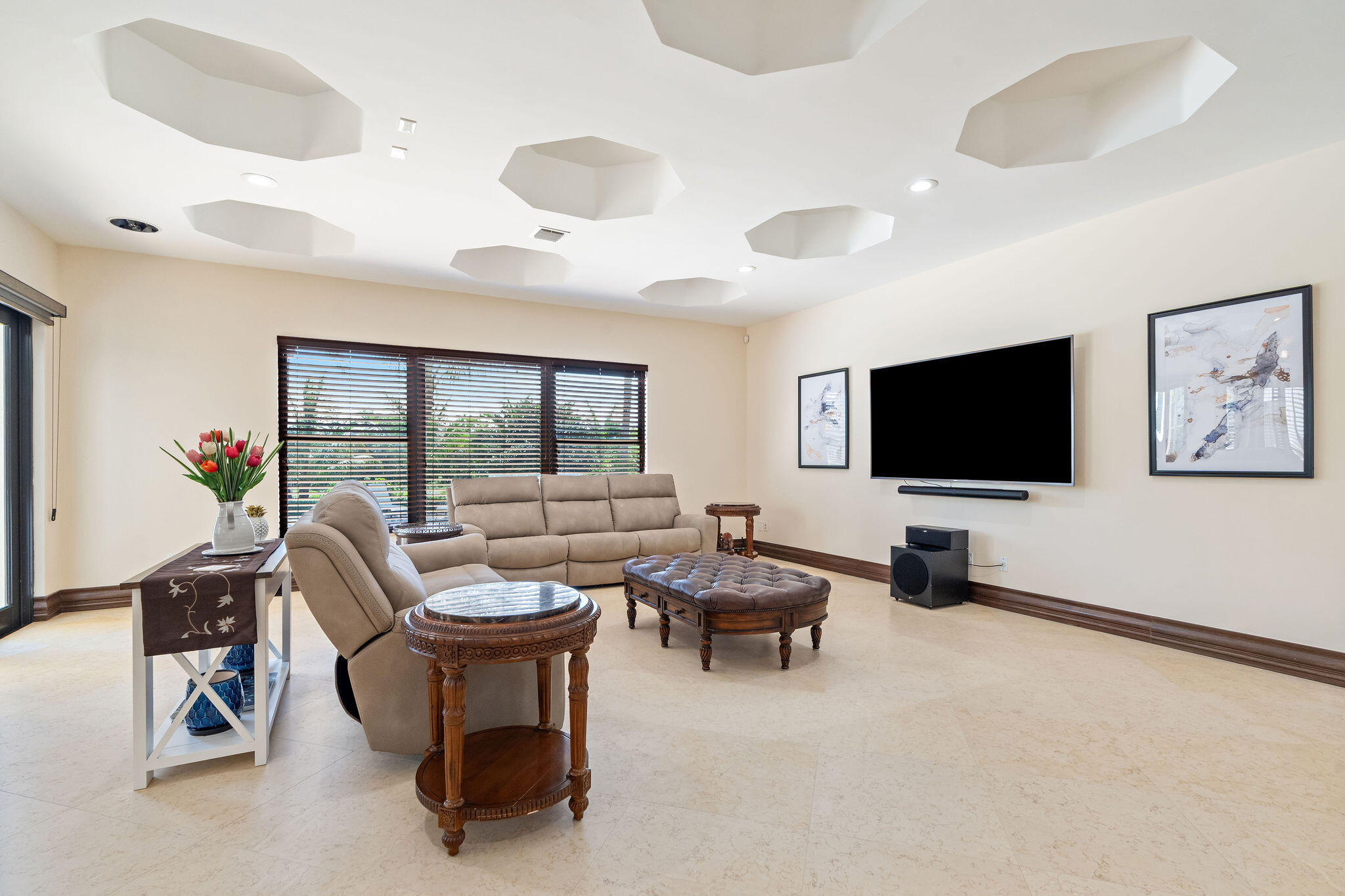 LAUERL OAKS NORTH - Residential