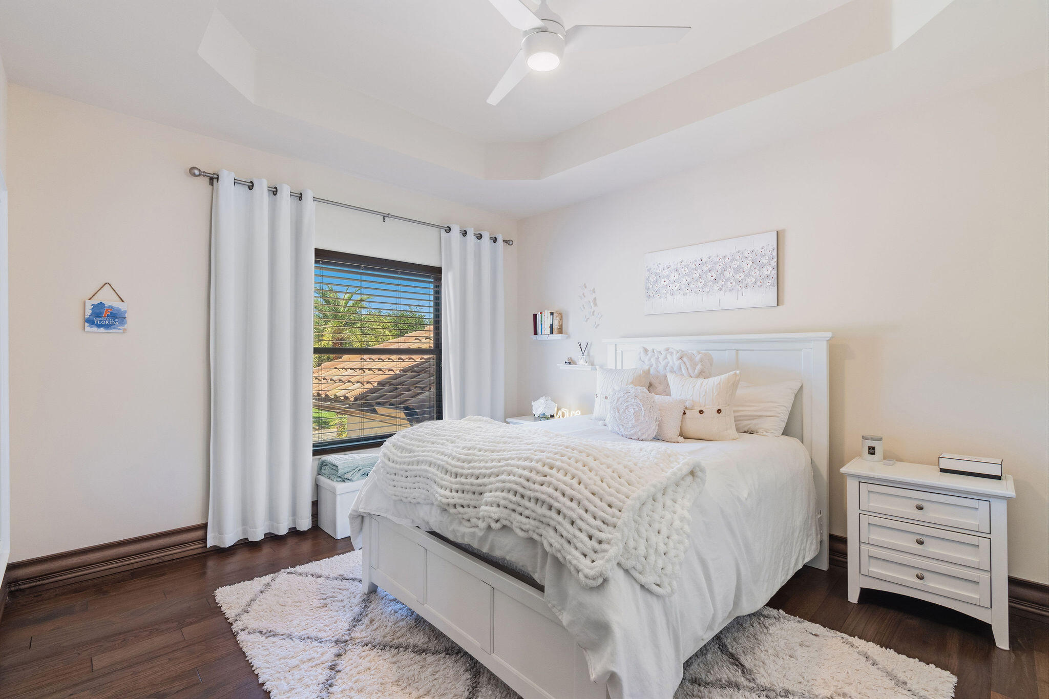 LAUERL OAKS NORTH - Residential