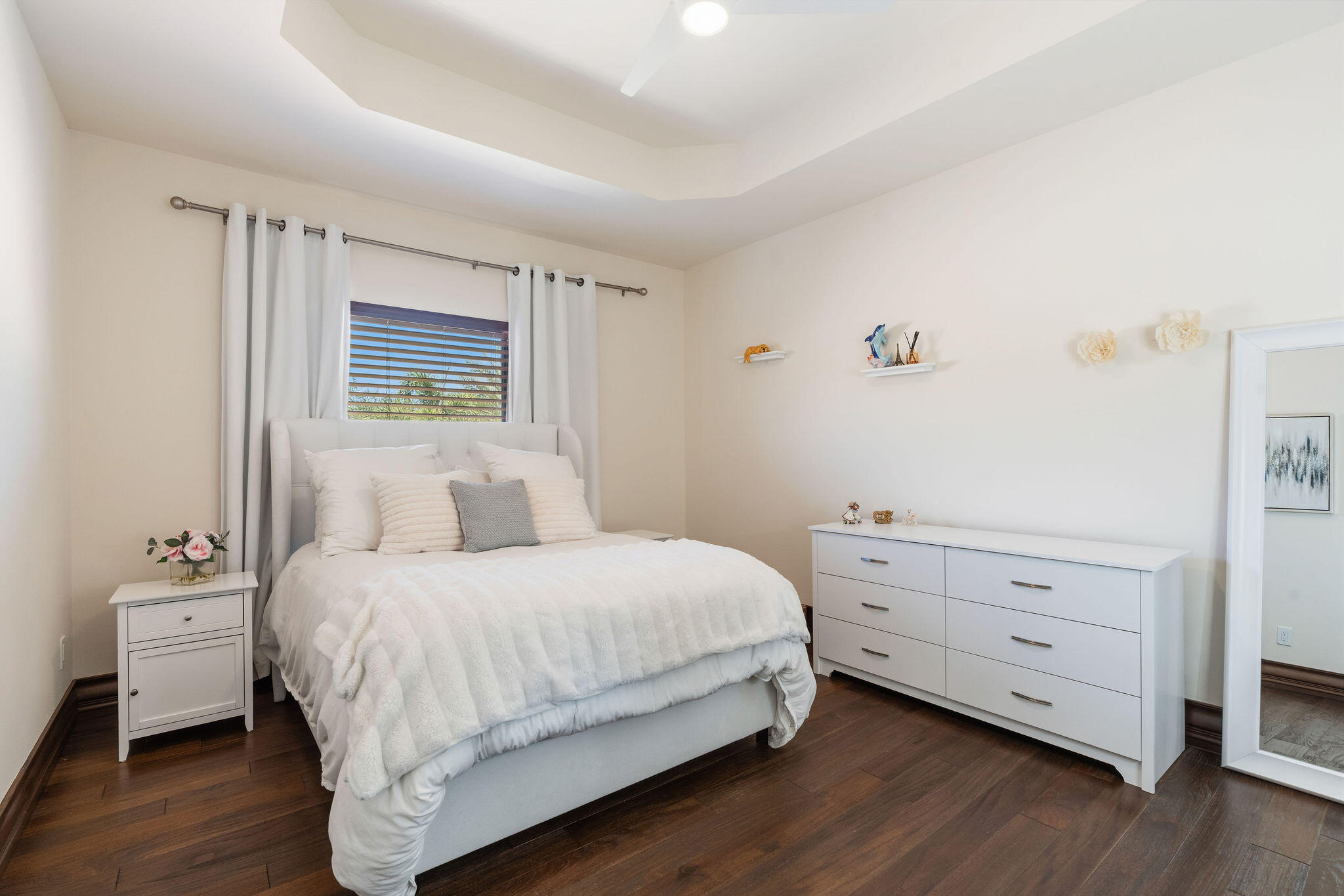 LAUERL OAKS NORTH - Residential