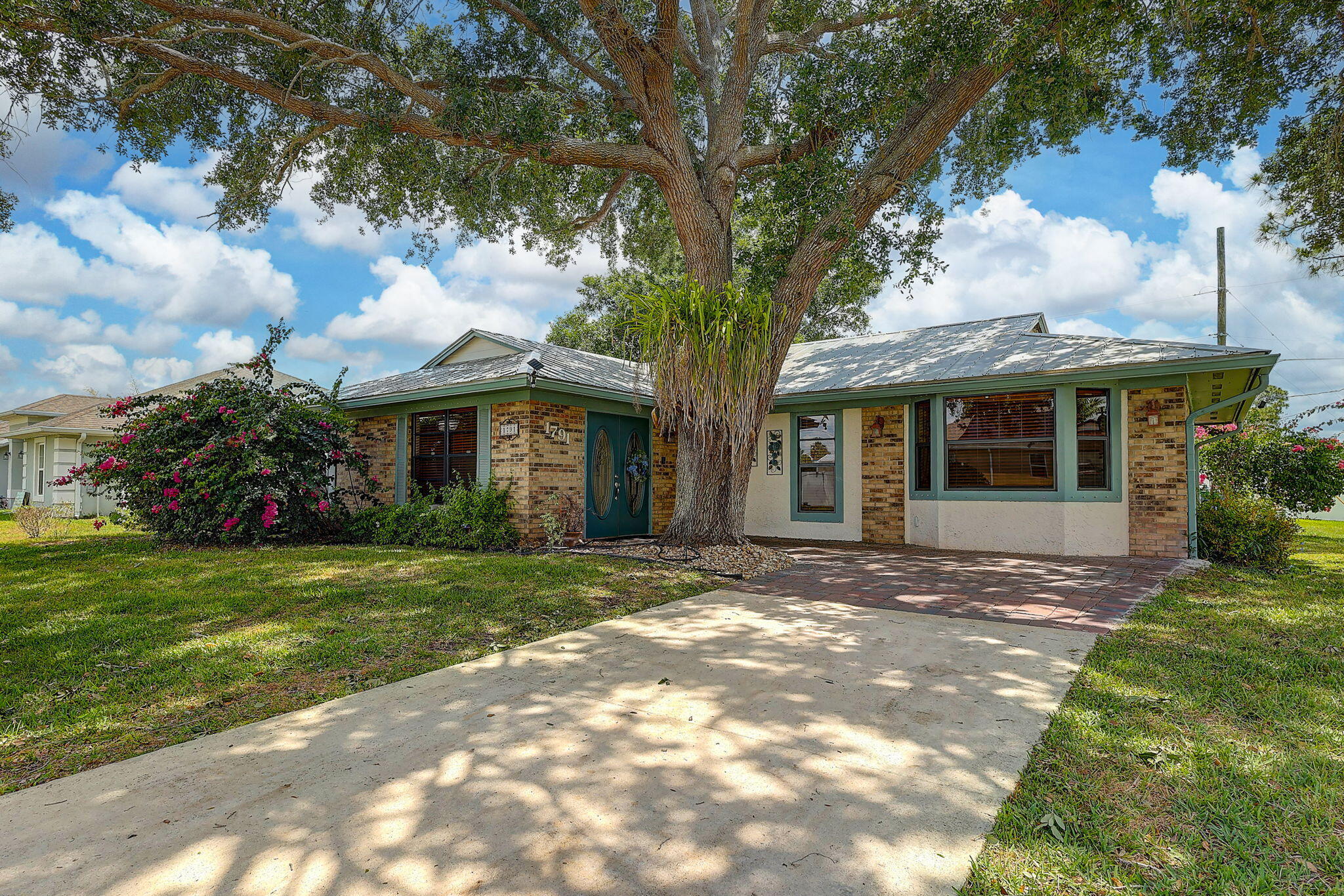 PORT ST LUCIE SECTION 8 - Residential