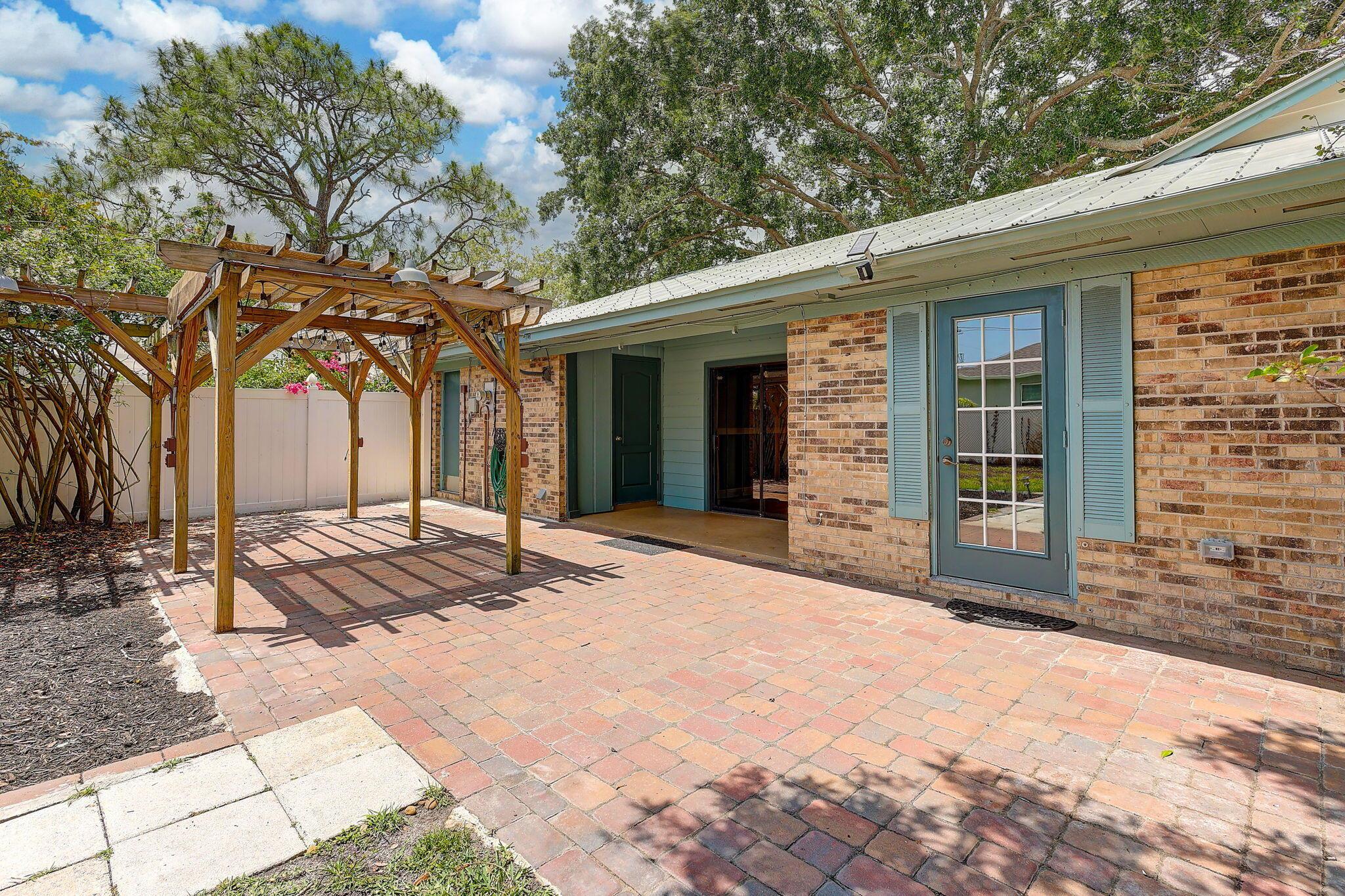 PORT ST LUCIE SECTION 8 - Residential