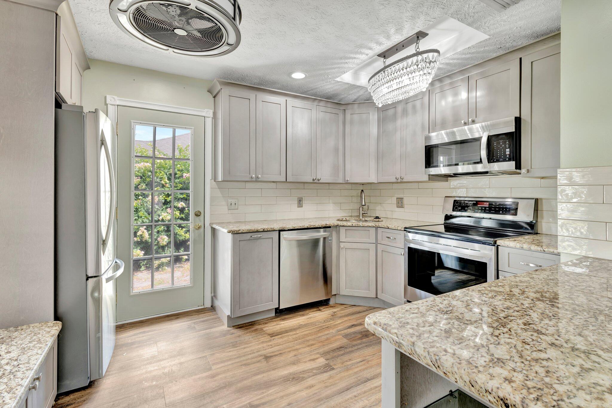 PORT ST LUCIE SECTION 8 - Residential