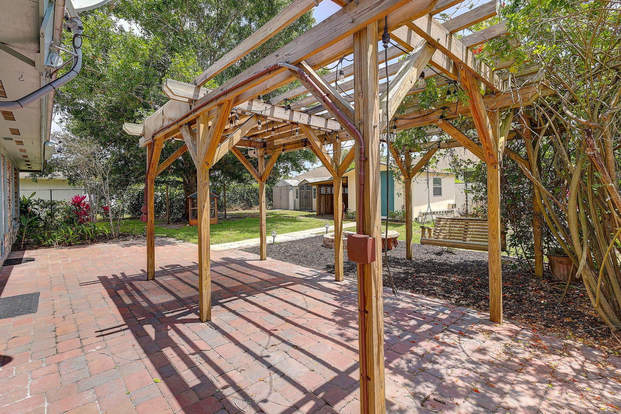 PORT ST LUCIE SECTION 8 - Residential