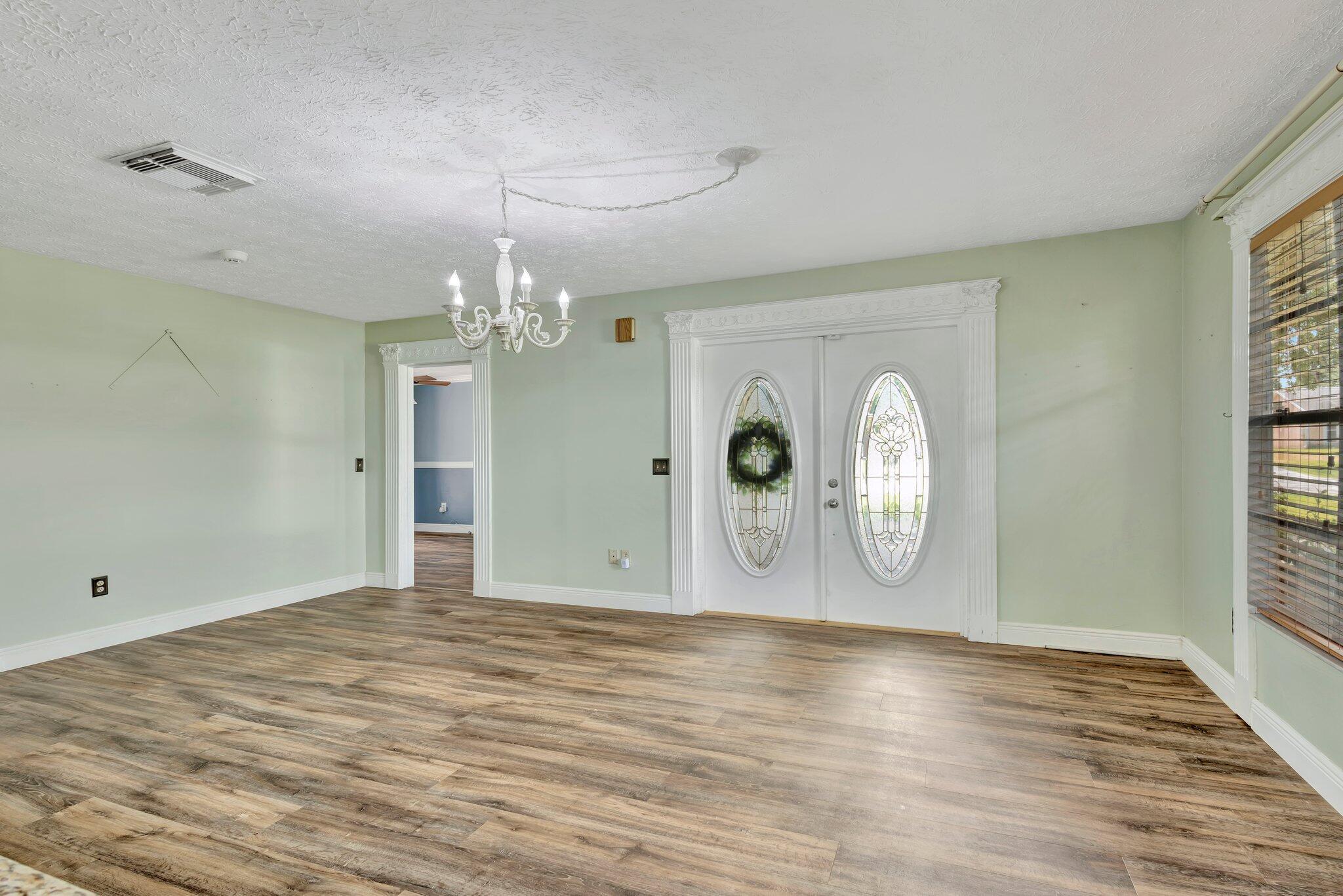 PORT ST LUCIE SECTION 8 - Residential