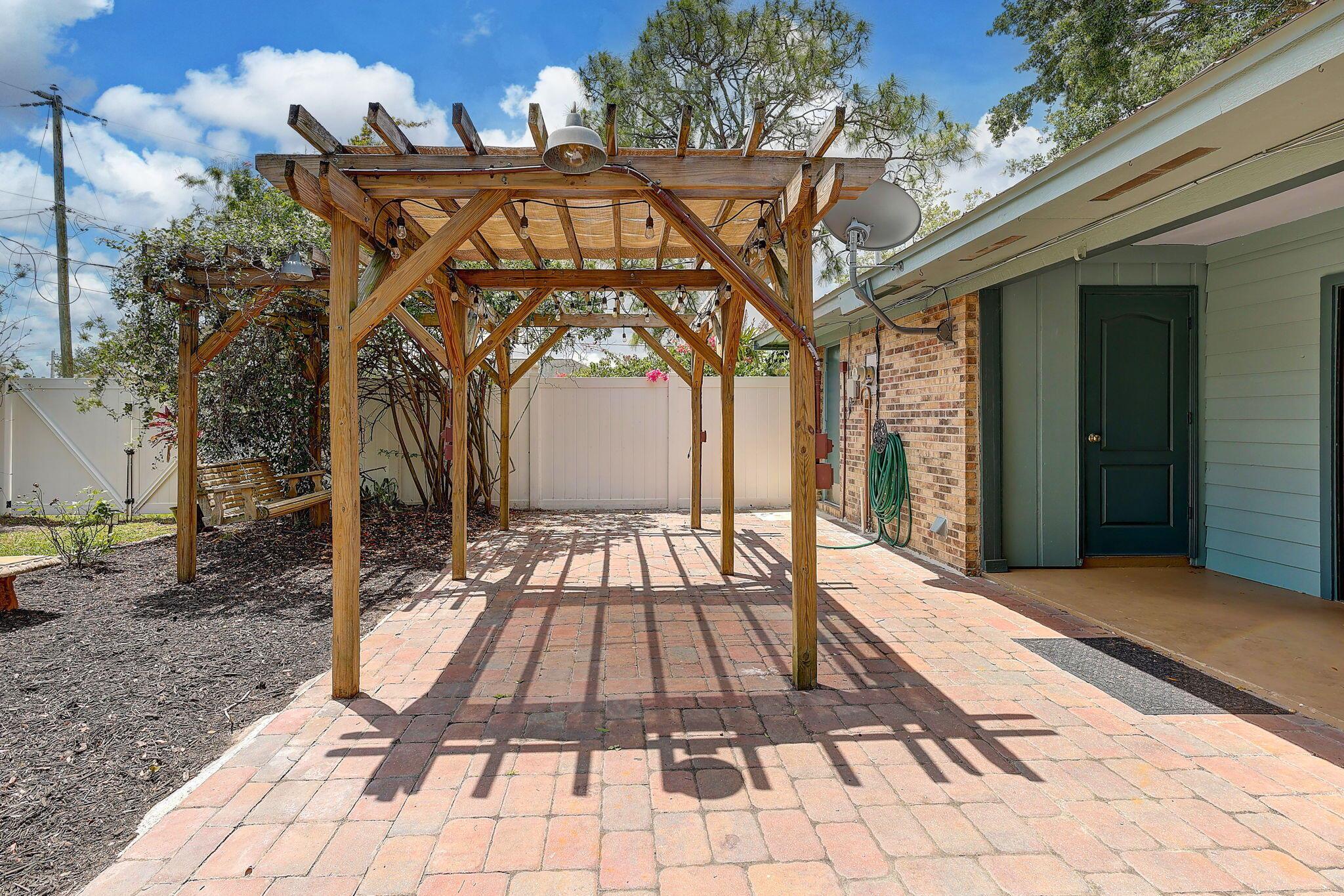 PORT ST LUCIE SECTION 8 - Residential