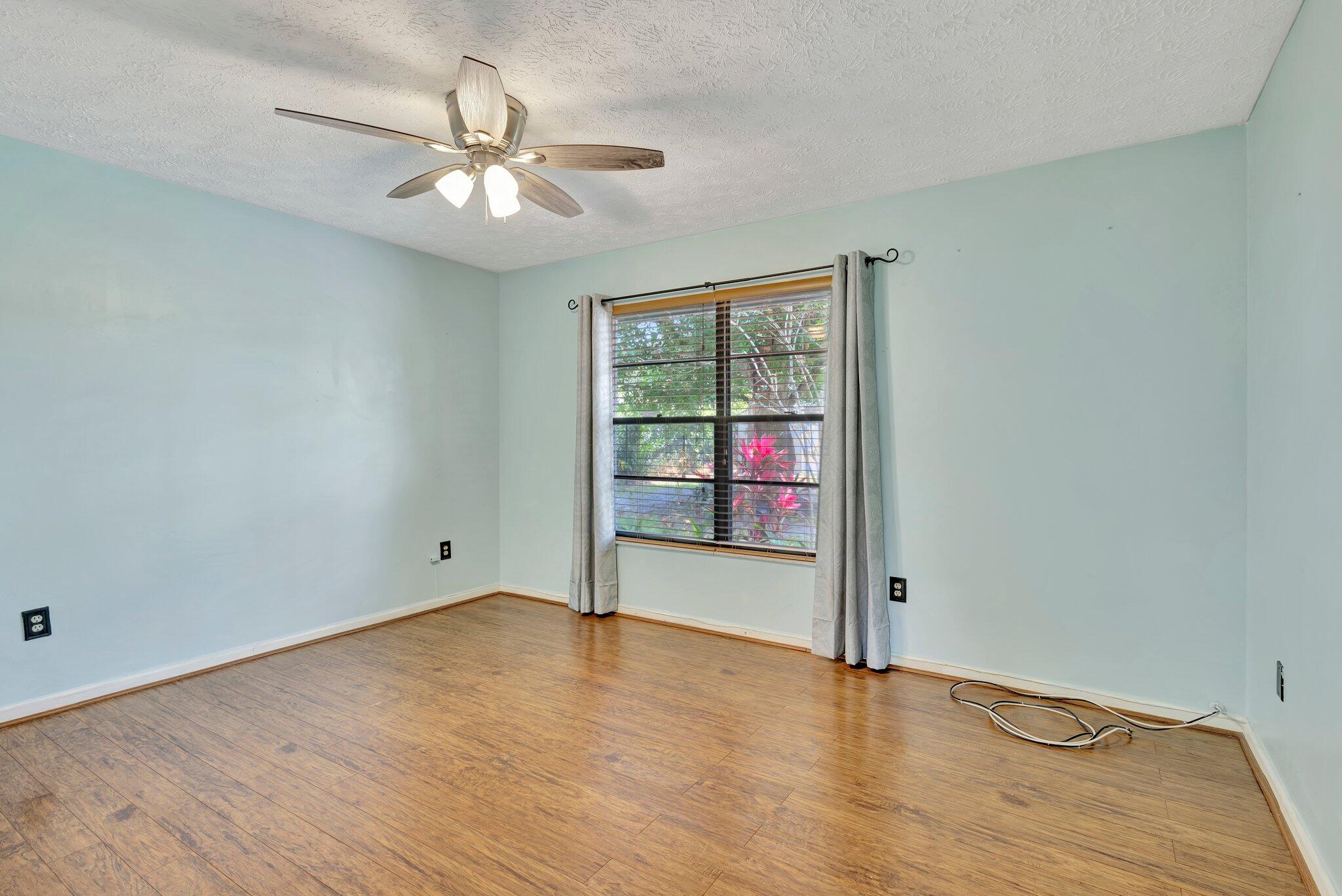 PORT ST LUCIE SECTION 8 - Residential