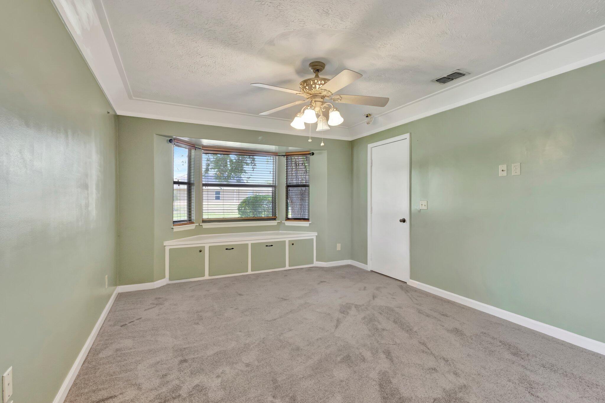 PORT ST LUCIE SECTION 8 - Residential