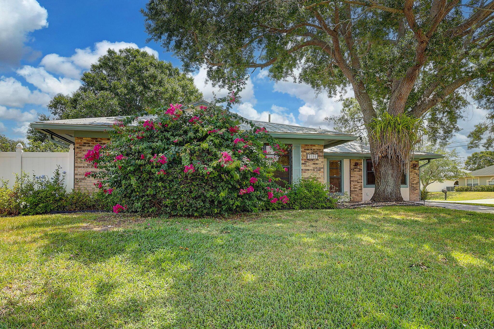PORT ST LUCIE SECTION 8 - Residential